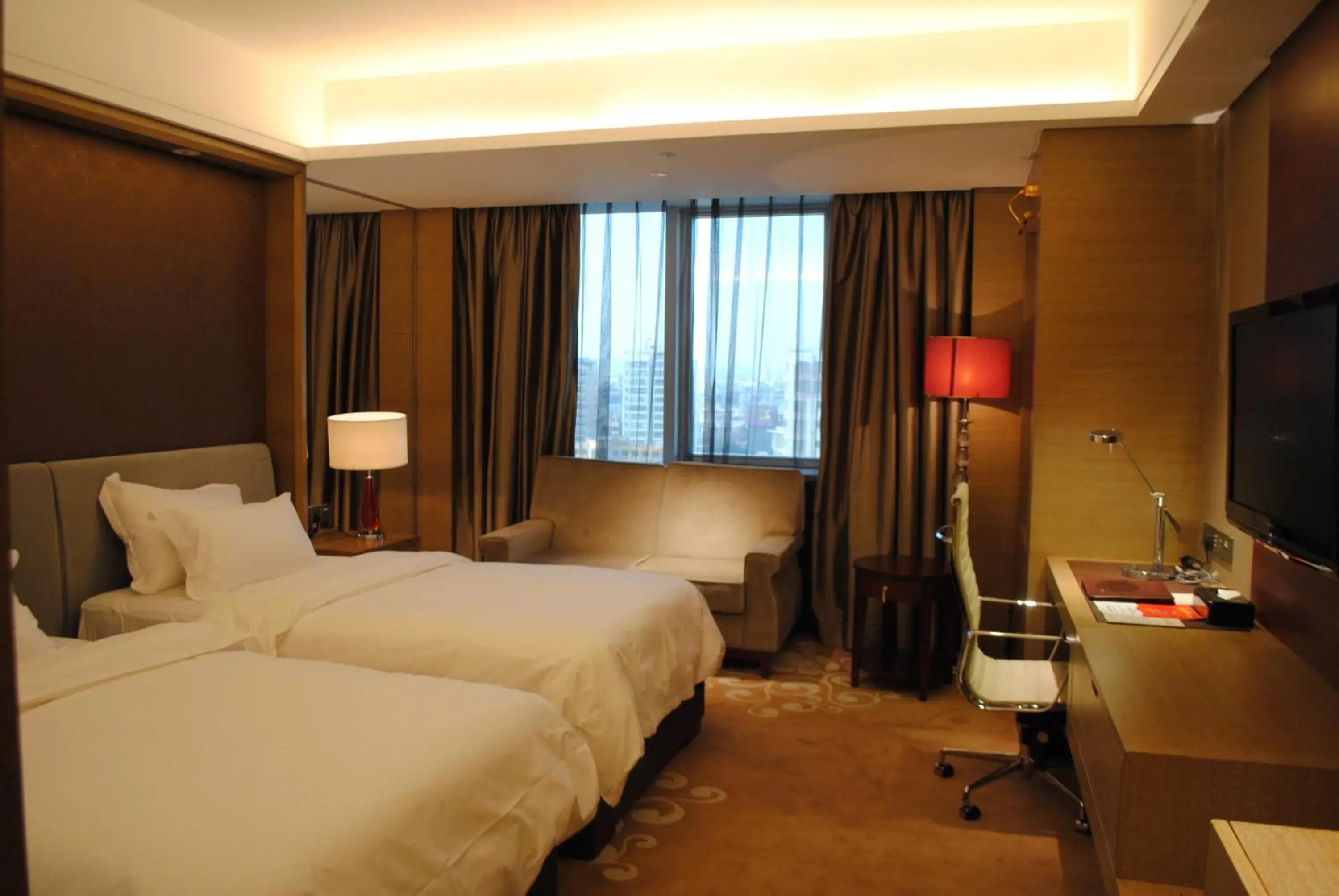 Bed in Guangzhou New Century Hotel