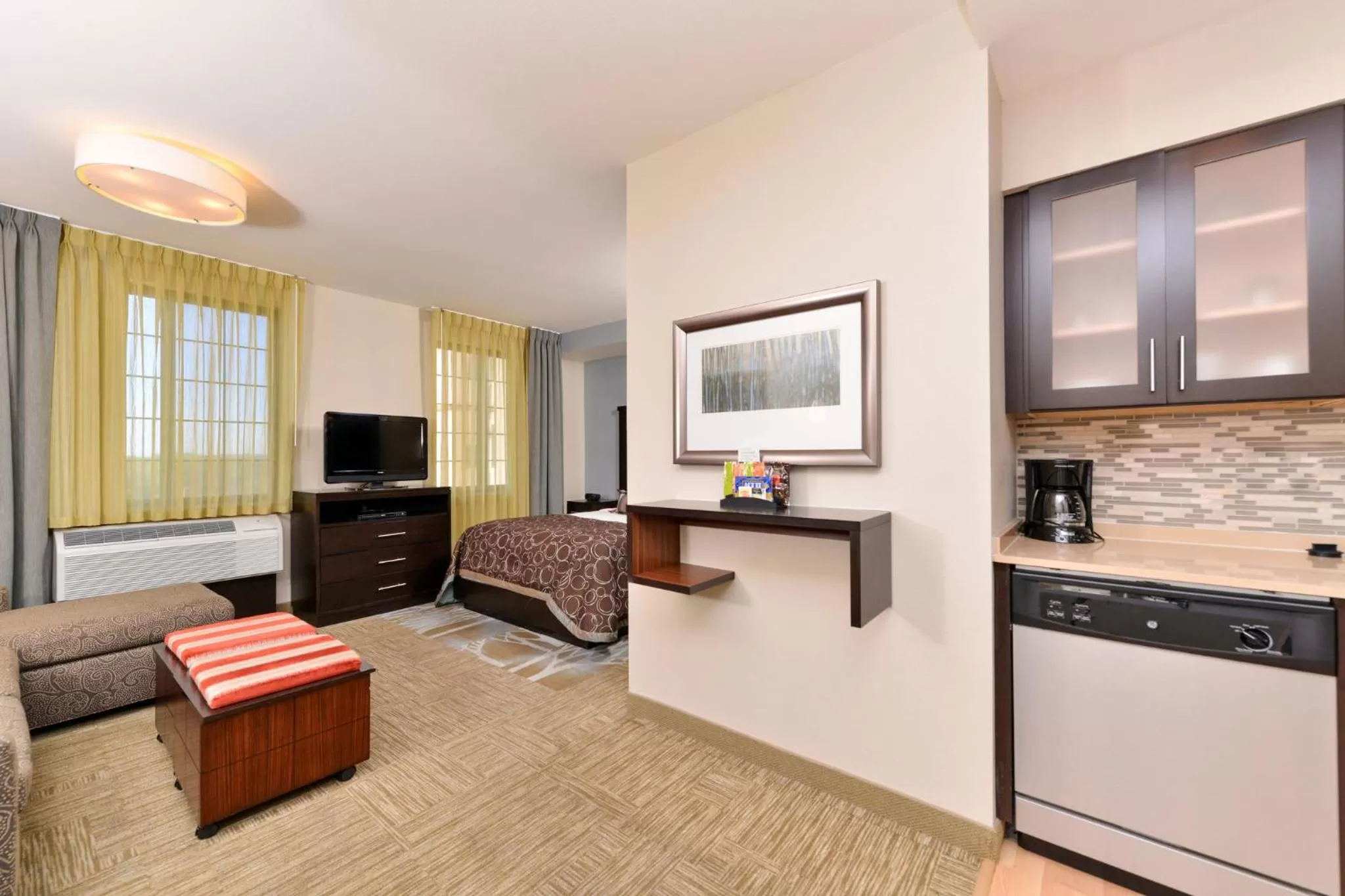 Photo of the whole room in Staybridge Suites San Antonio-Stone Oak by IHG