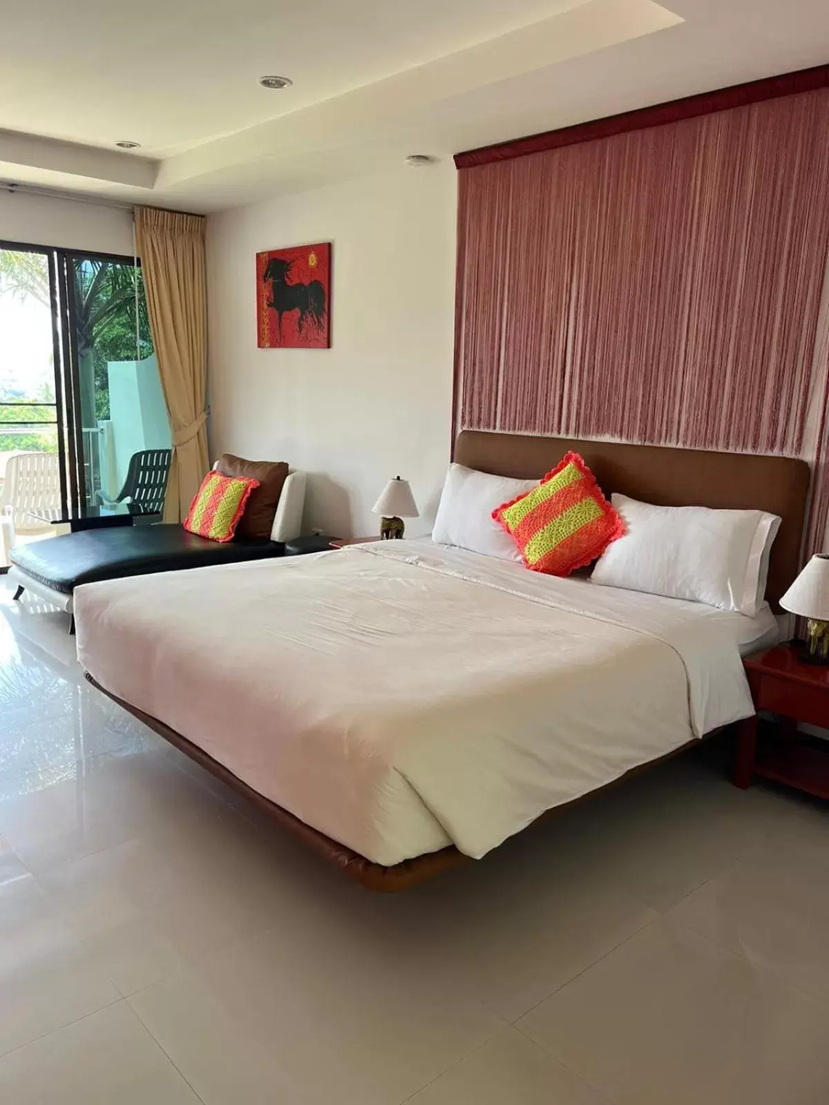 Bed in Mountain Seaview Luxury Apartments