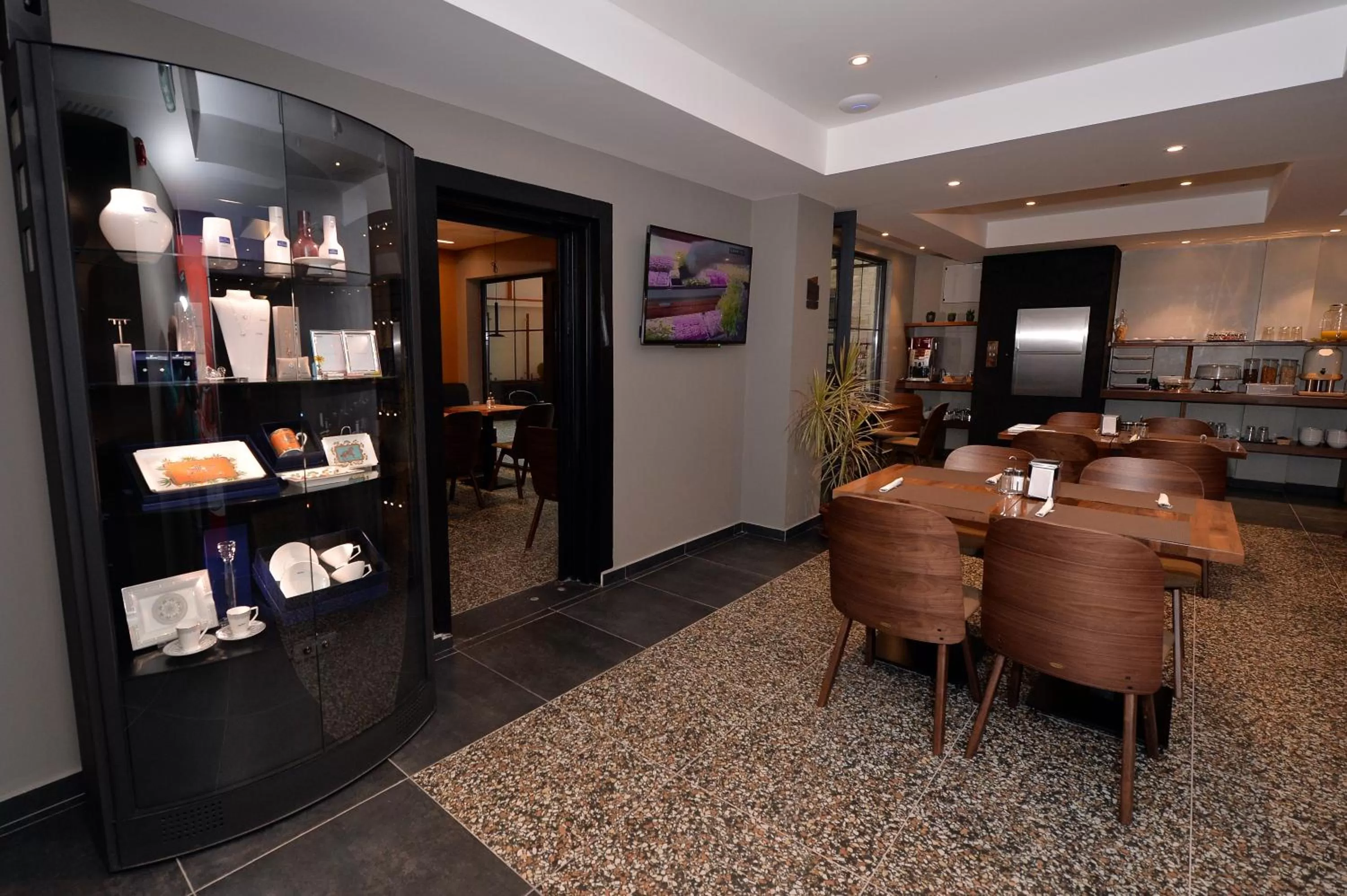 Decorative detail in Hotel Alexandar II