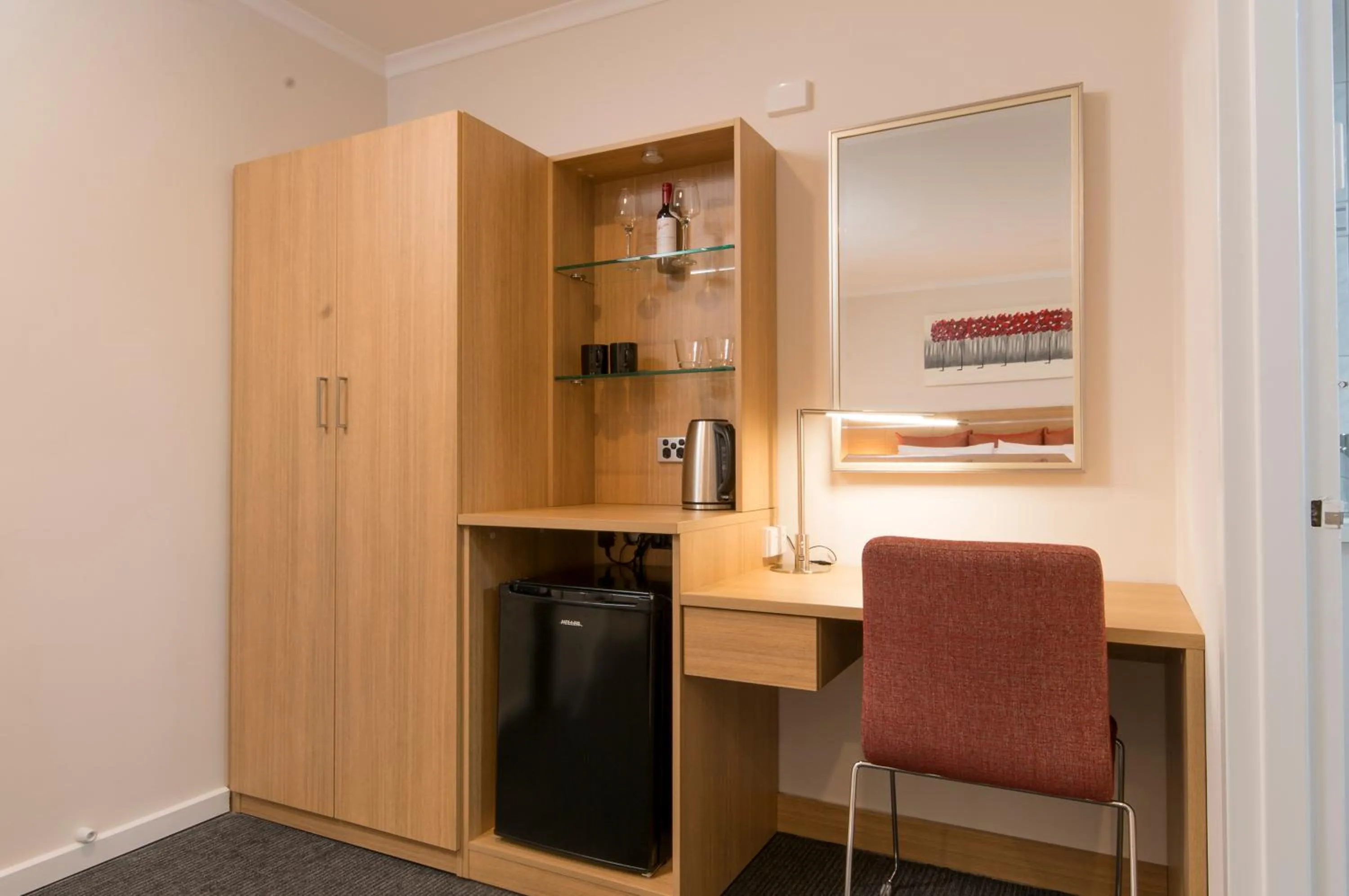 hair dresser in Adelaide Royal Coach