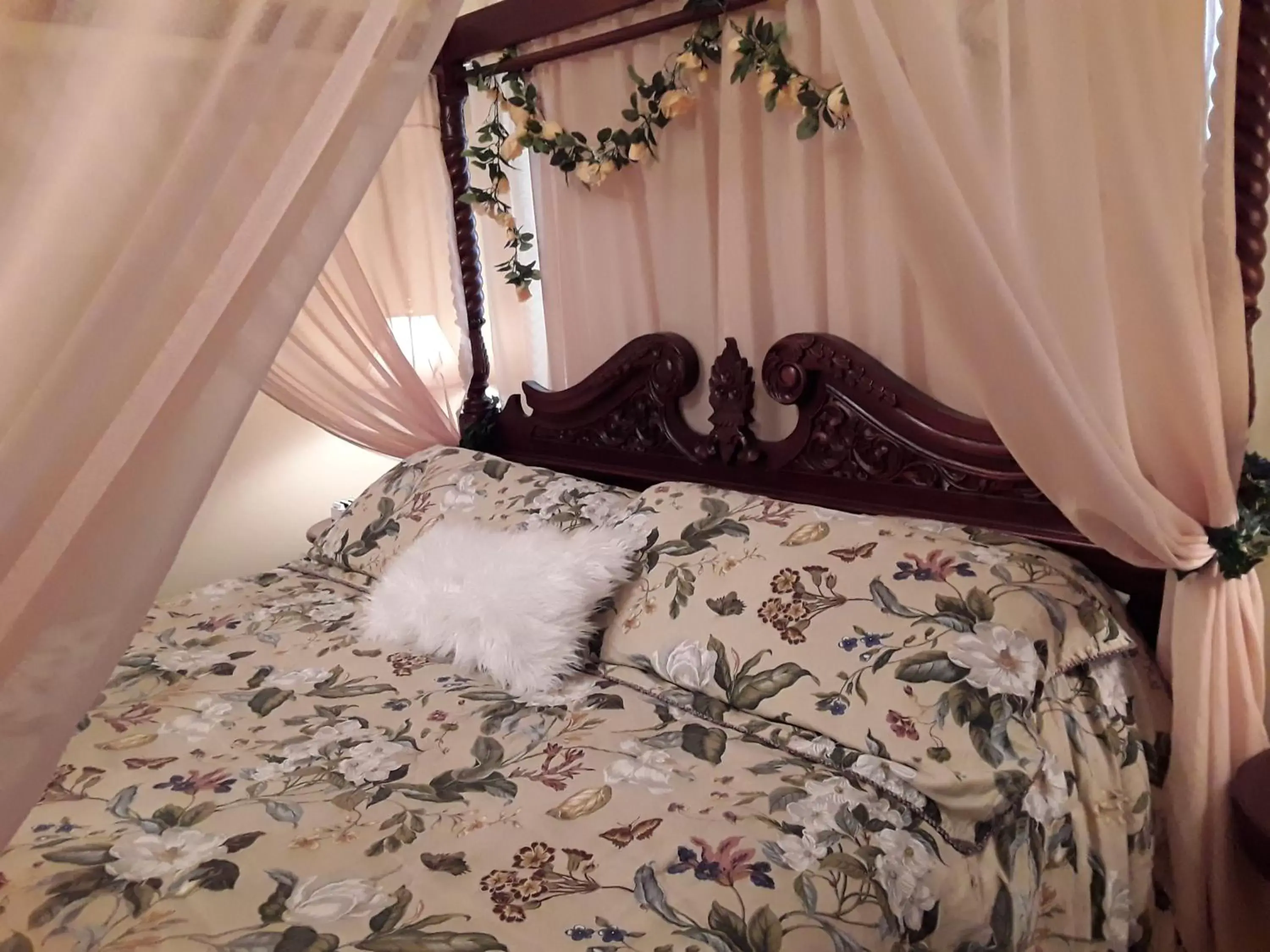 Bed in Lions Gate Manor