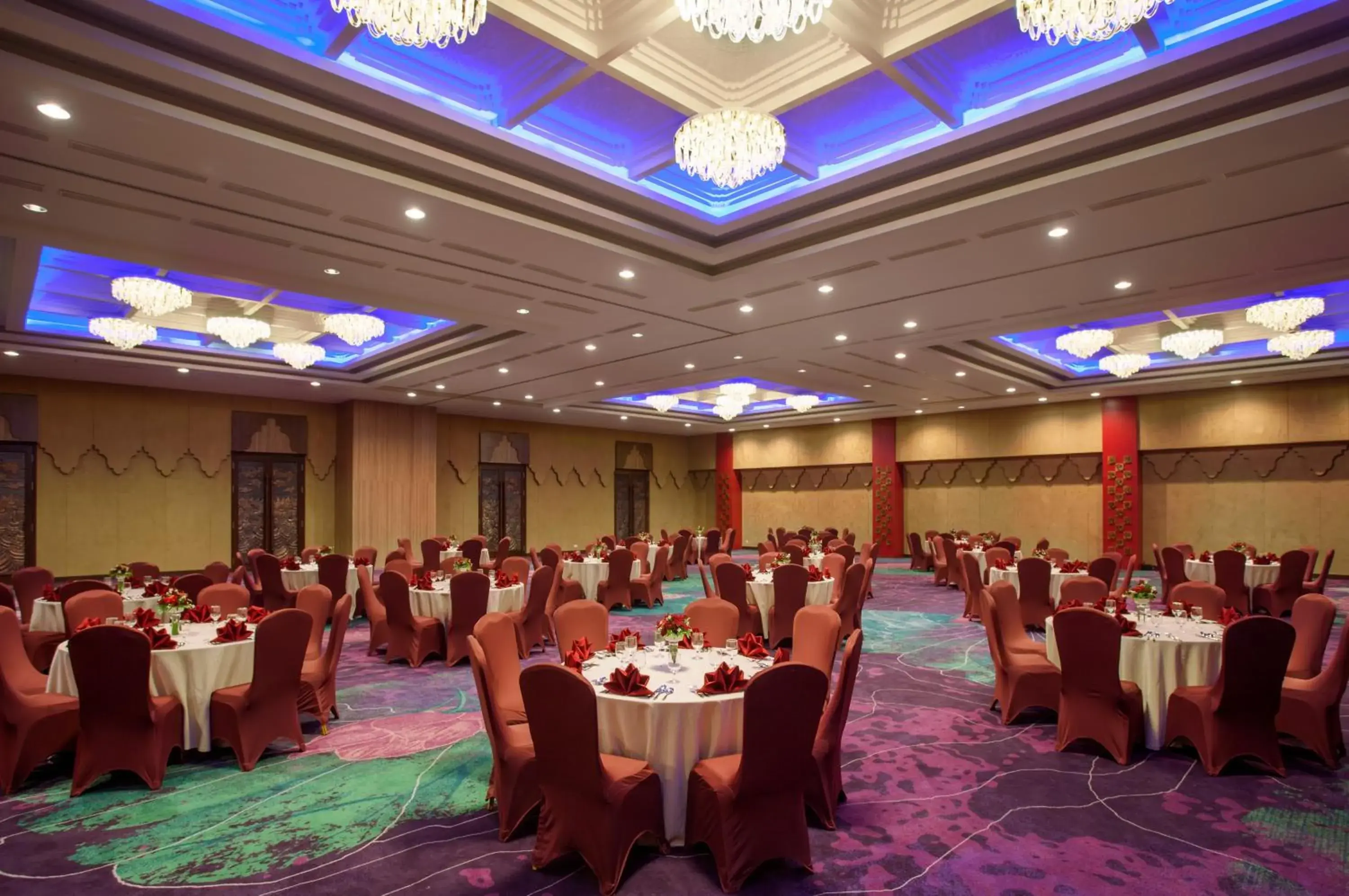 Meeting/conference room, Banquet Facilities in Grand Mercure Yogyakarta Adi Sucipto