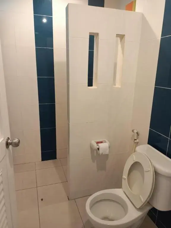 Bathroom in Railay Viewpoint Resort