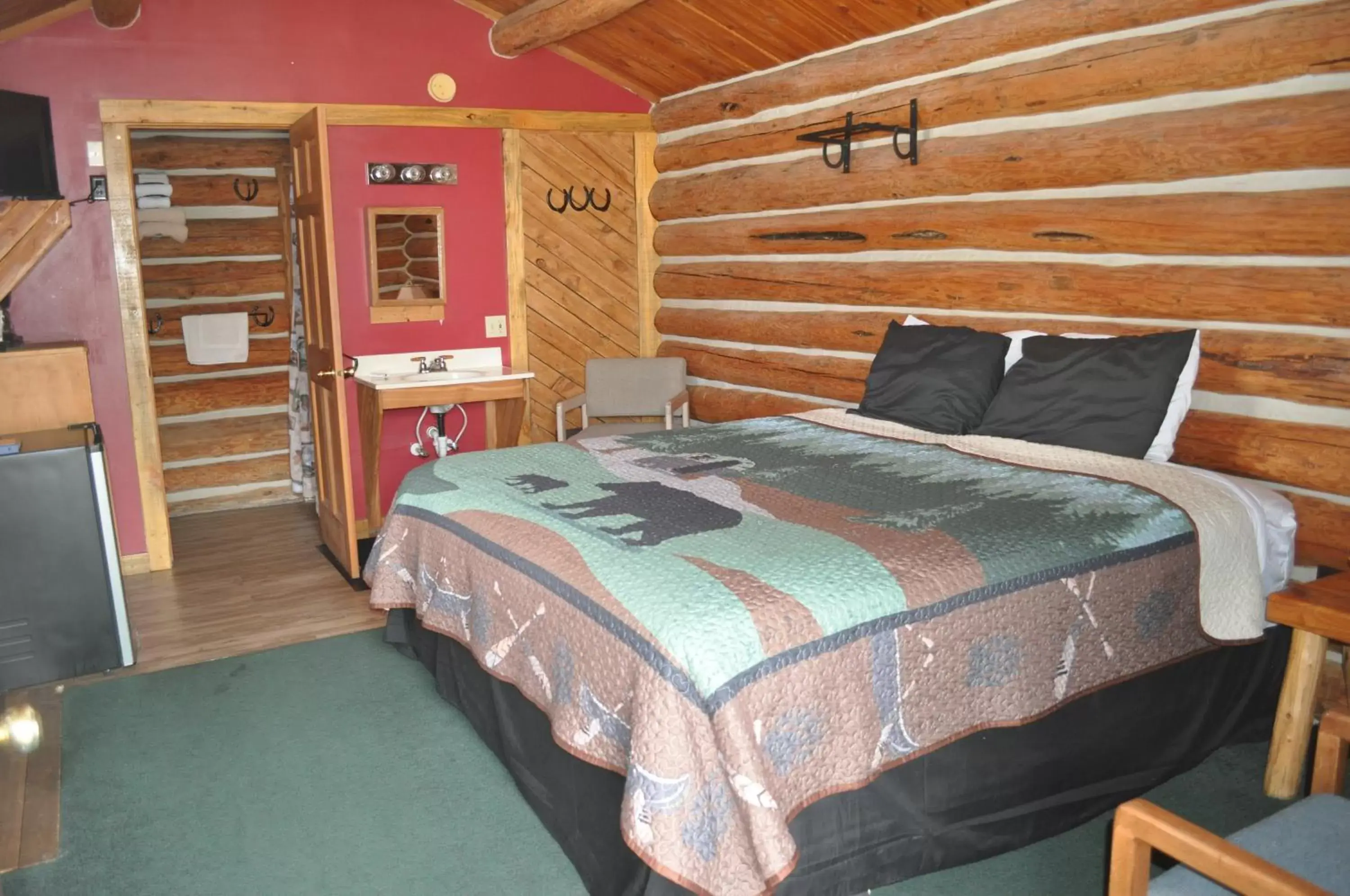 Photo of the whole room, Bed in Crooked Creek Guest Ranch