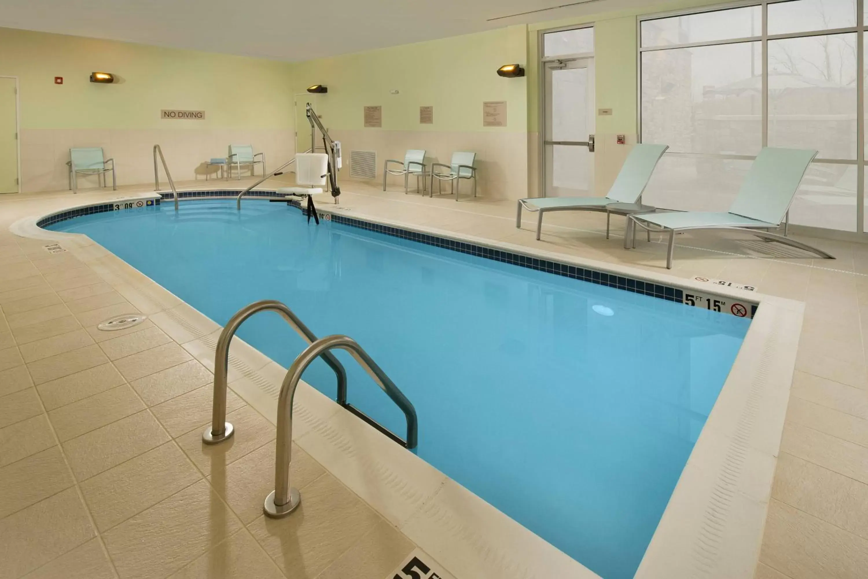 Swimming Pool in SpringHill Suites Bridgeport Clarksburg