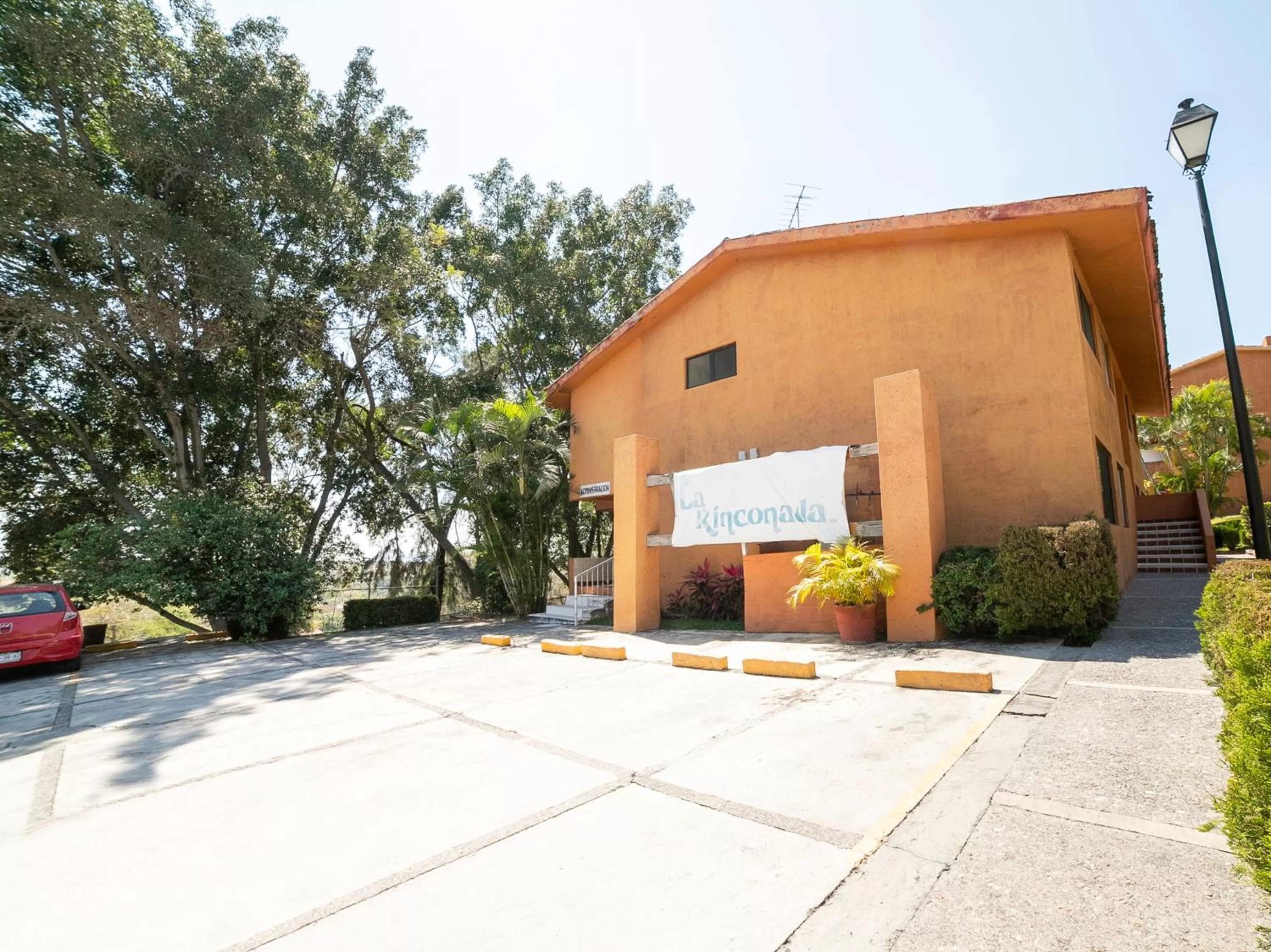 Property building in Hotel La Rinconada Santa Fe