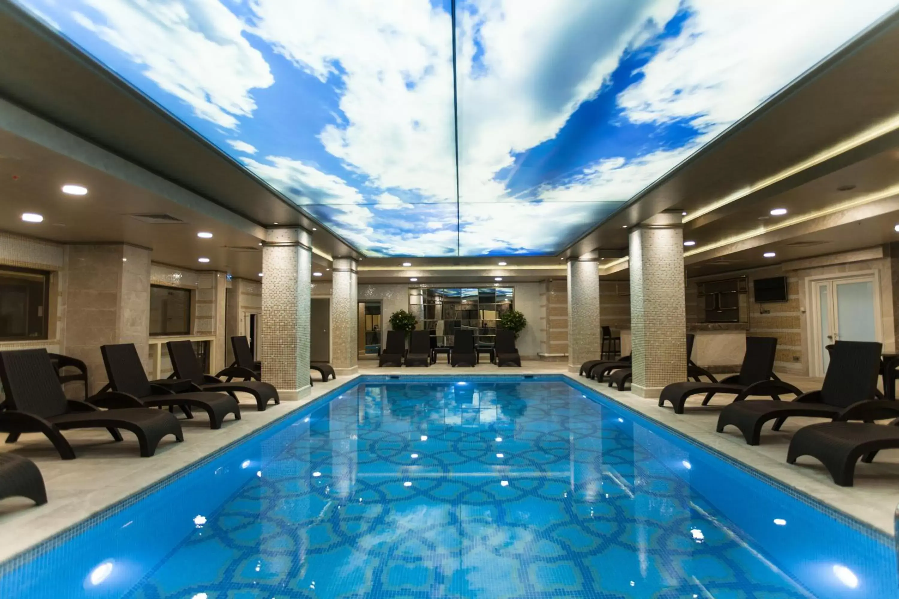 Swimming Pool in Miss Istanbul Hotel & Spa