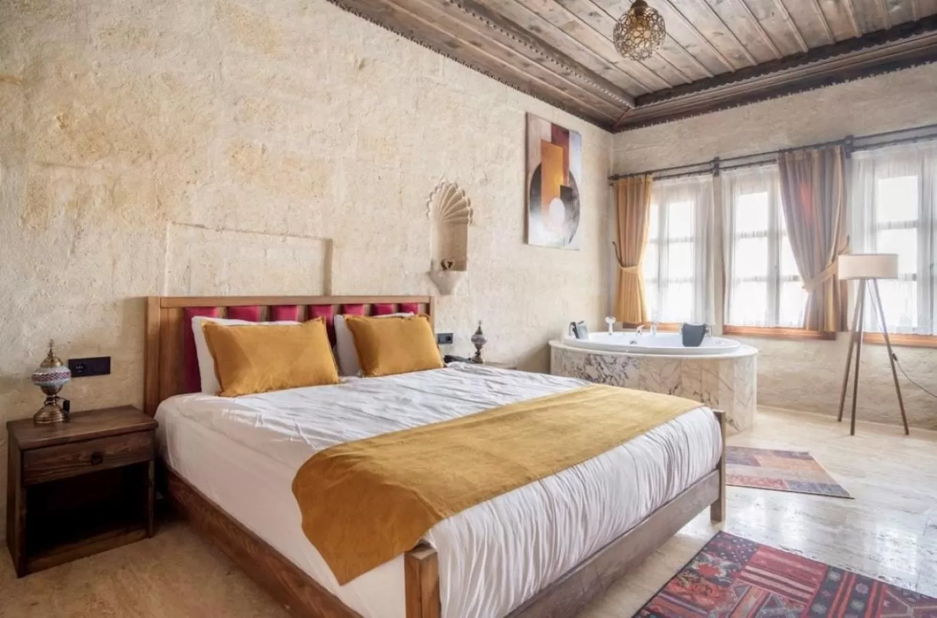 Bed in Uzay Cave Suite Hotel