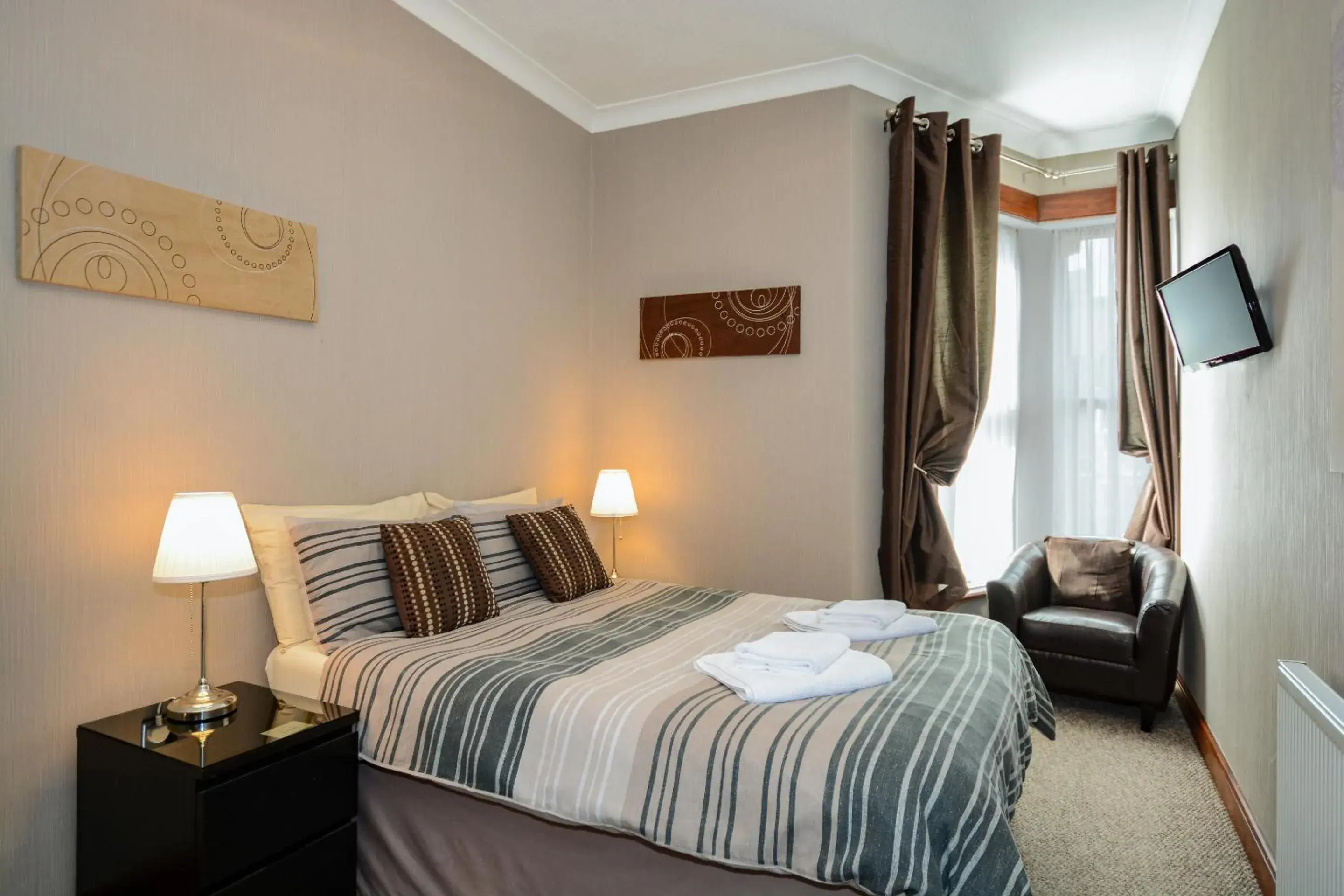 Bedroom, Bed in Tanes Hotel