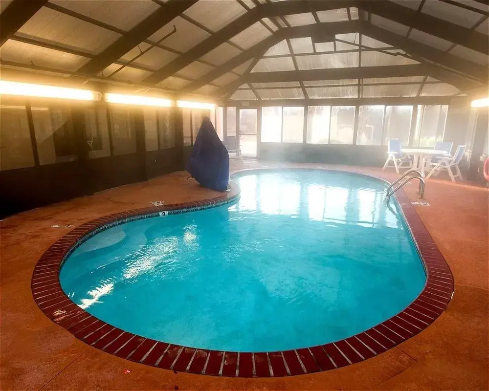 Swimming Pool in Comfort Inn Hammond