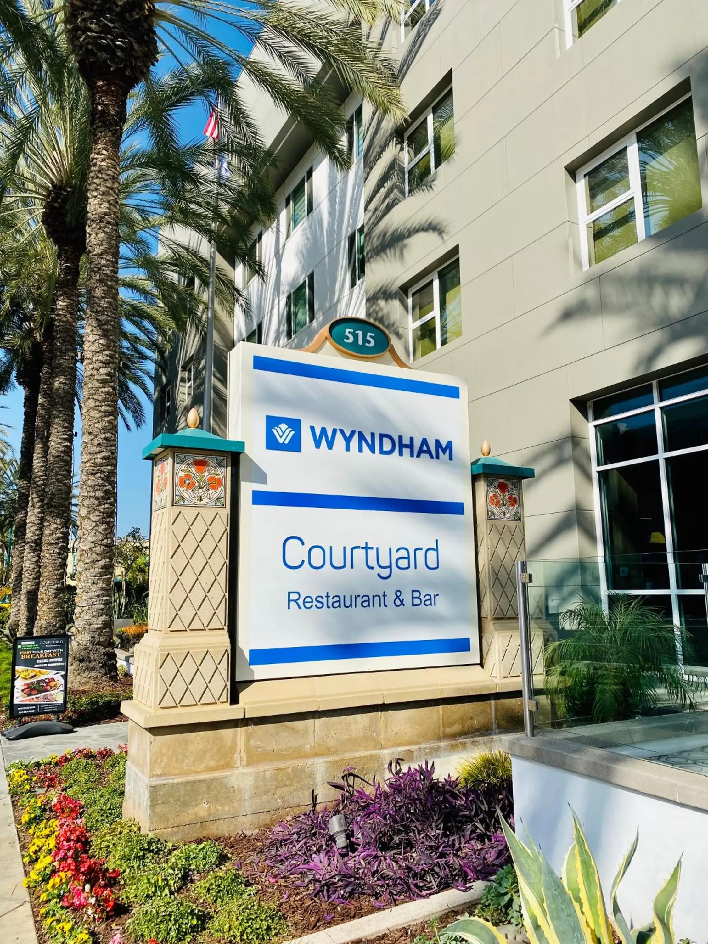 Property Logo/Sign in Wyndham Anaheim
