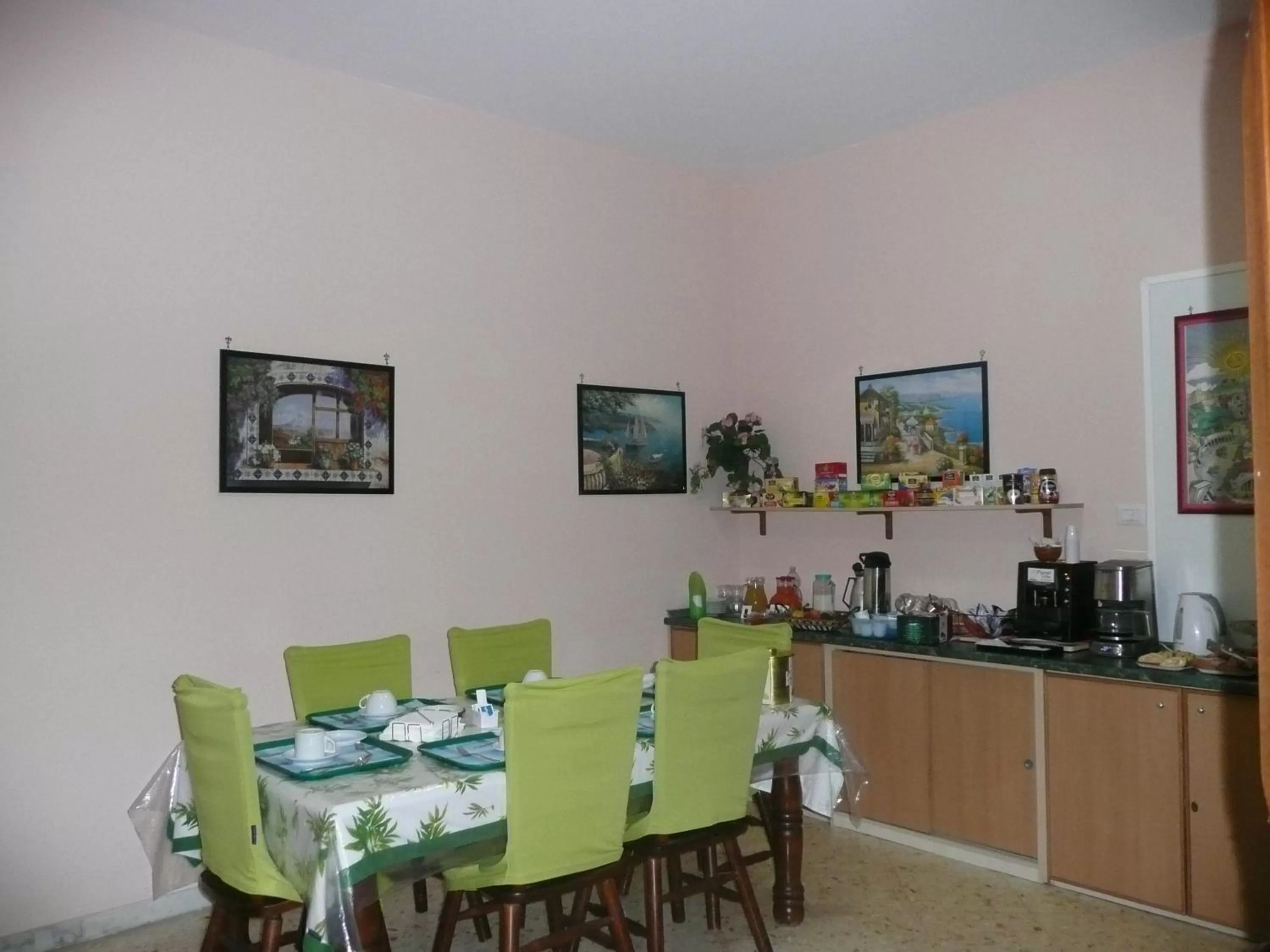 Breakfast, Restaurant/Places to Eat in Garden House