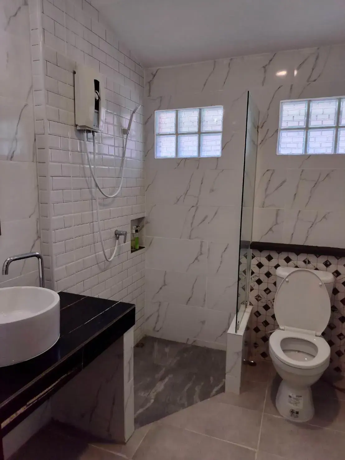 Bathroom in D.R. Lanta Bay Resort