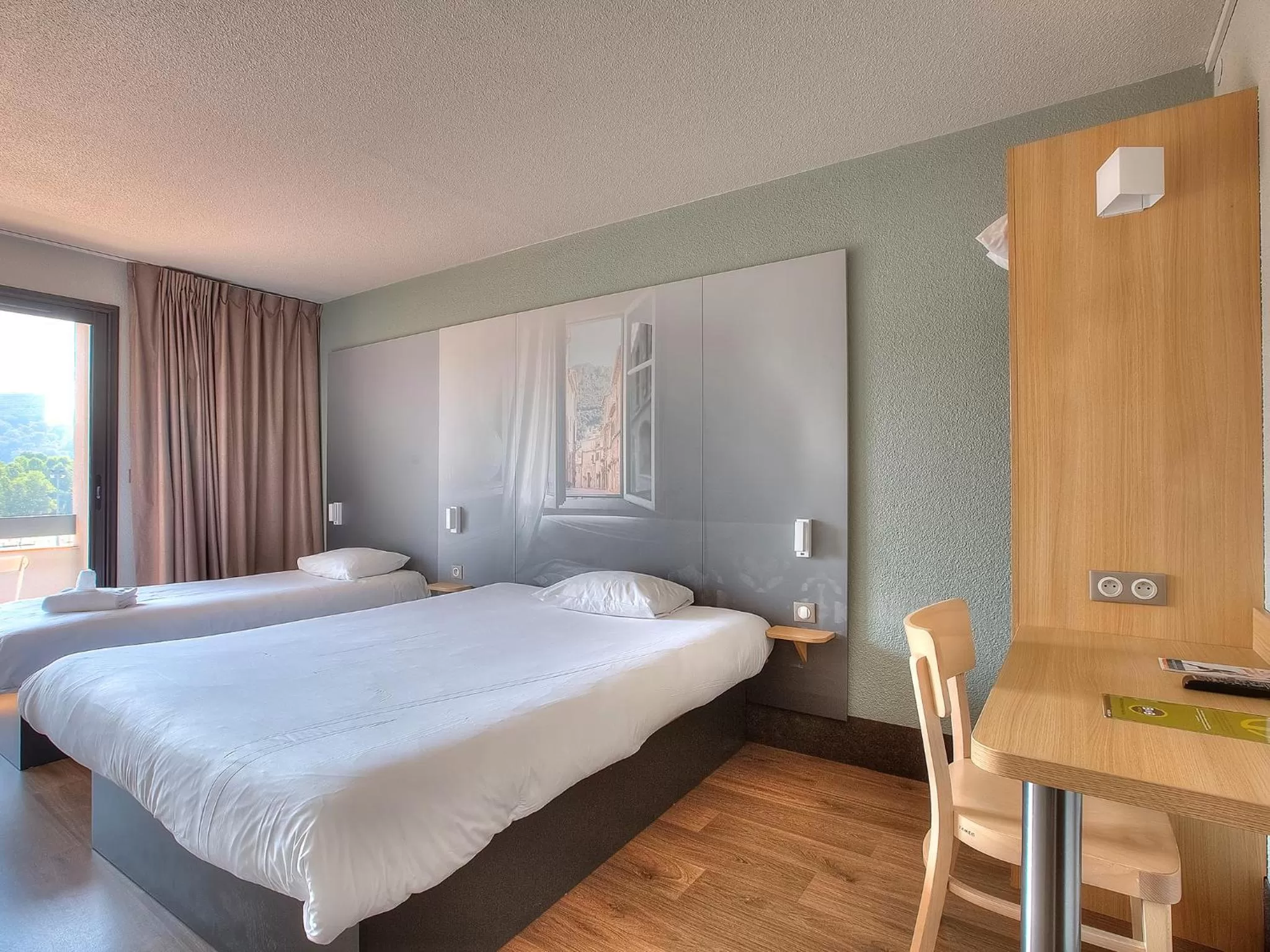 Bedroom, Bed in B&B HOTEL Villeneuve Loubet Village