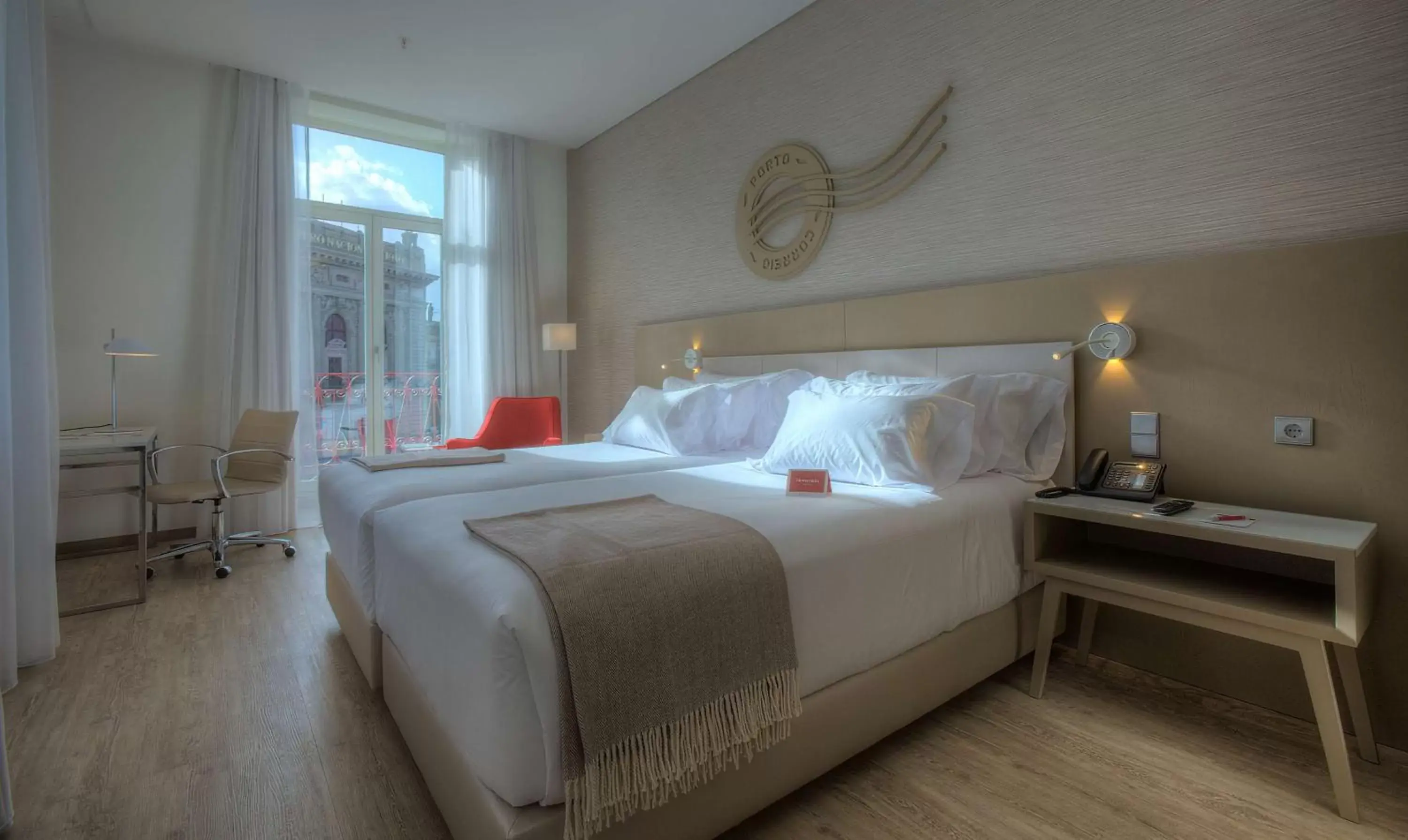 View (from property/room), Bed in NH Collection Porto Batalha