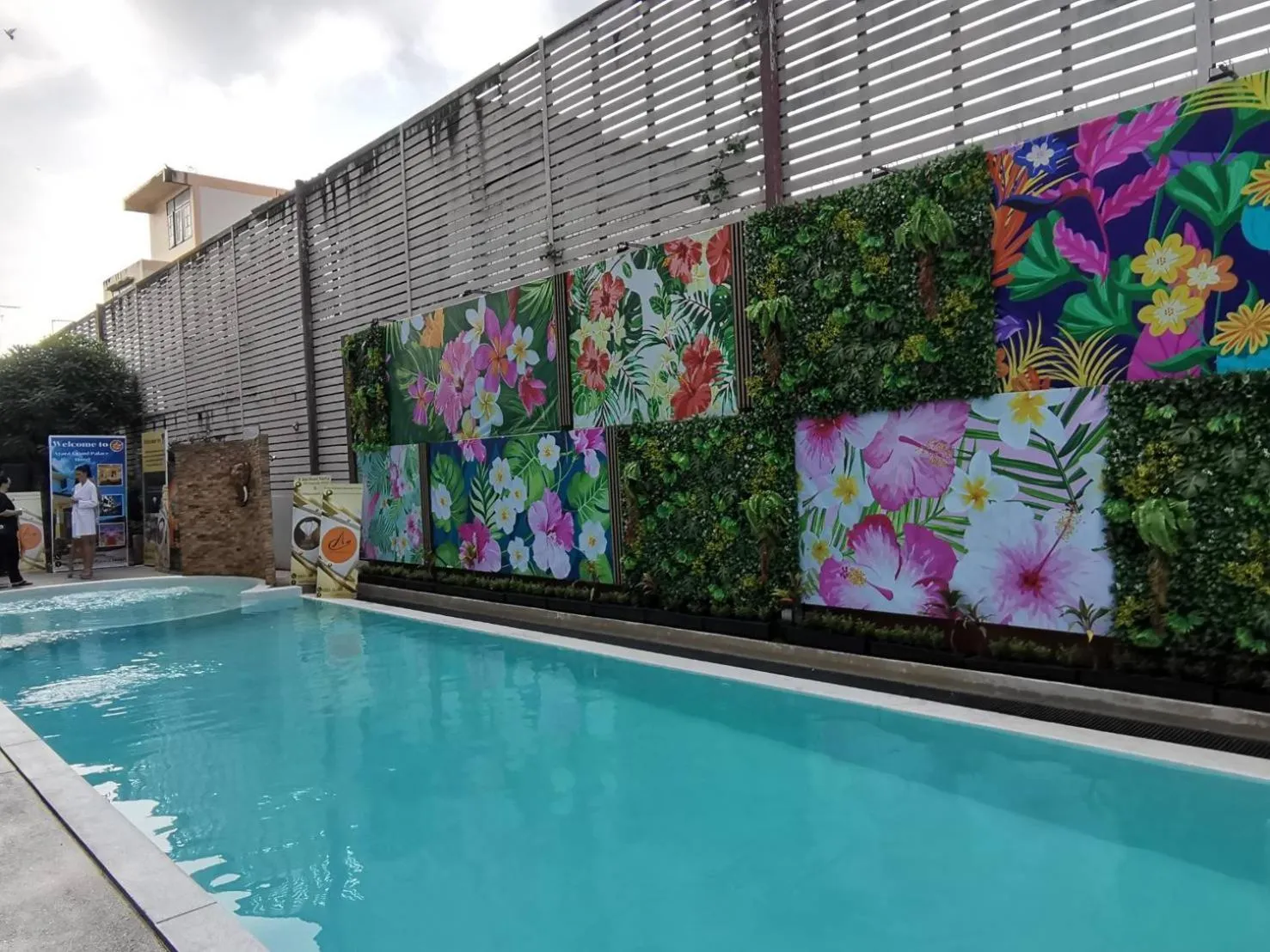 Swimming pool in Ayara Grand Palace Hotel