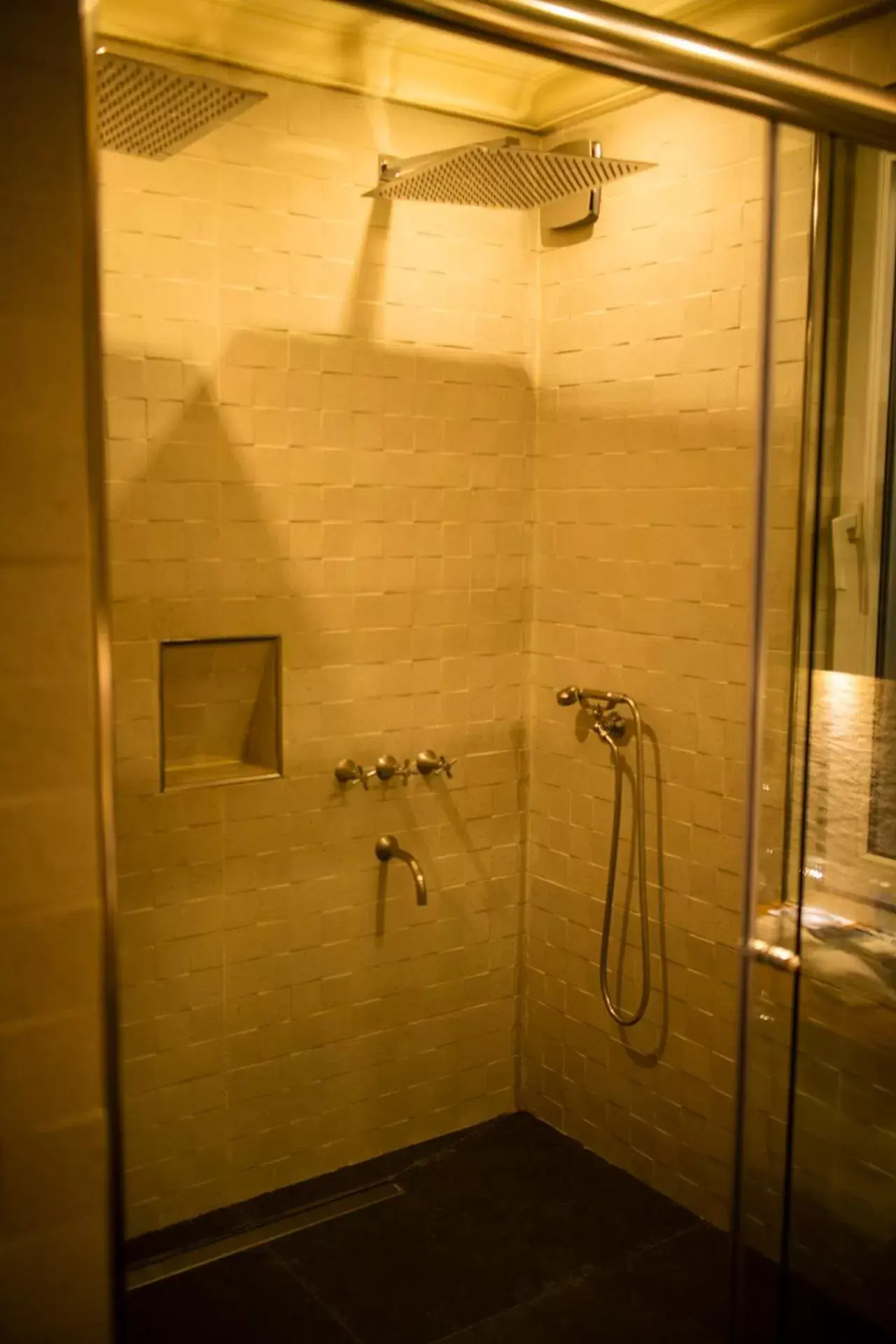 Shower, Bathroom in Melia Recoleta Plaza Hotel