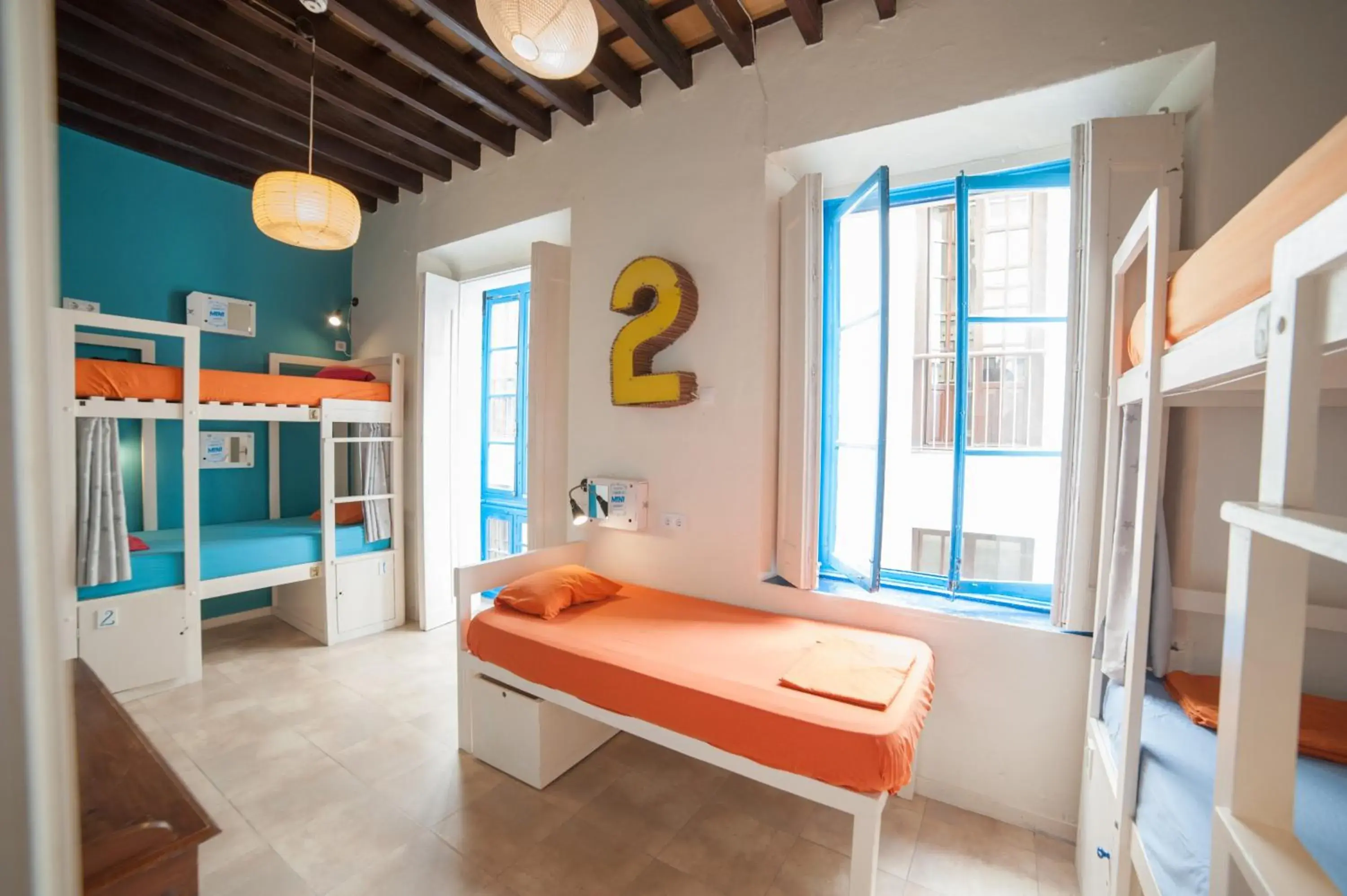 Bed in 7-Bed Mixed Dormitory Room with en-suite Bathroom  in Casa Caracol