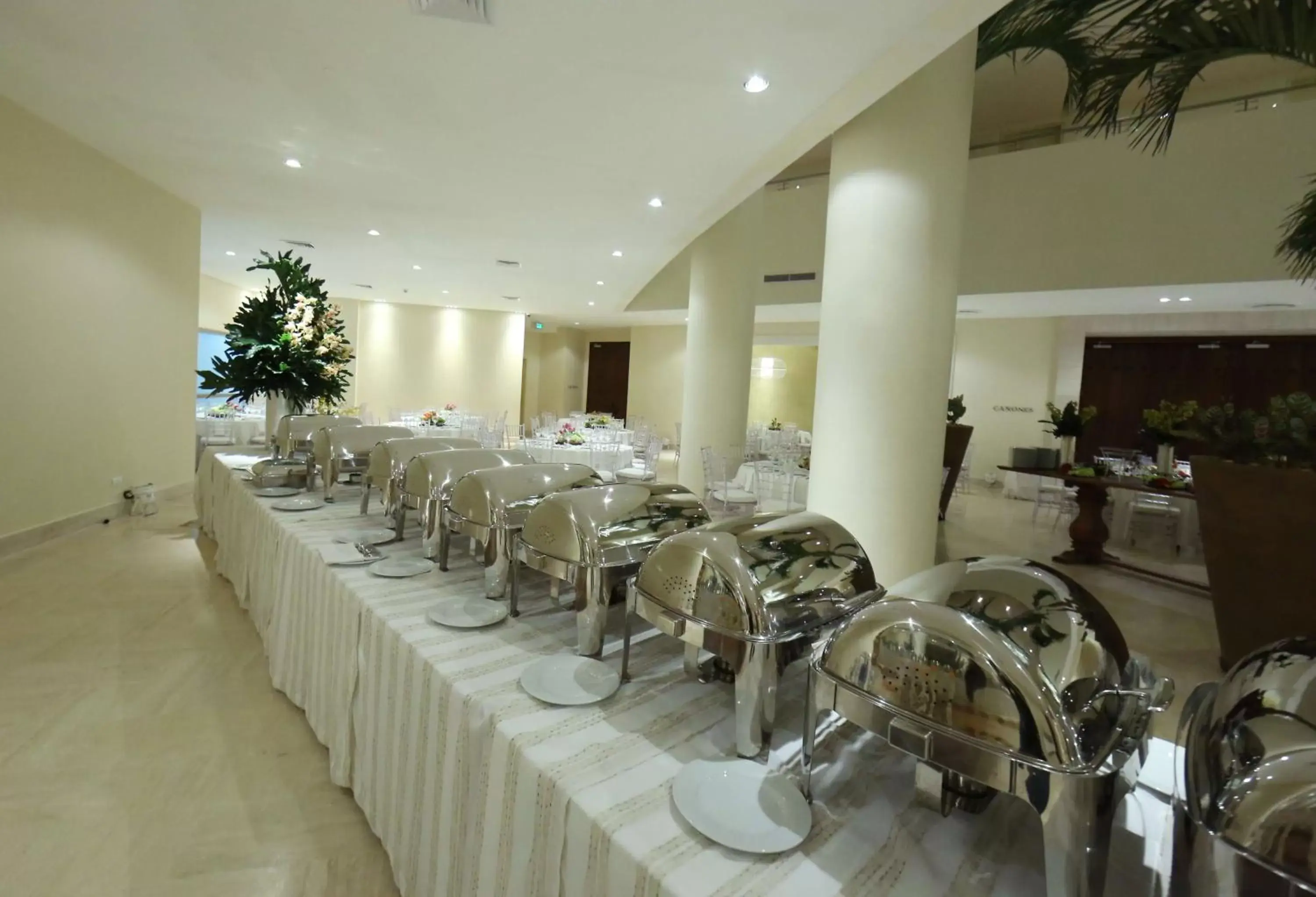 On site, Restaurant/Places to Eat in Radisson Cartagena Ocean Pavillion Hotel