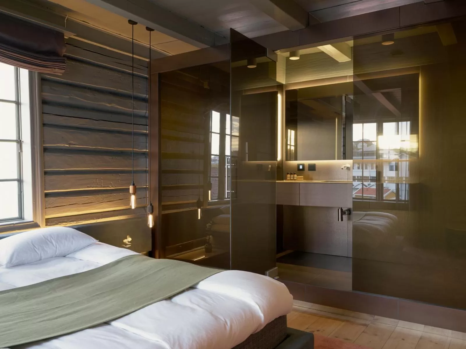 Bathroom, Bed in Tollboden Hotell - Unike Hoteller