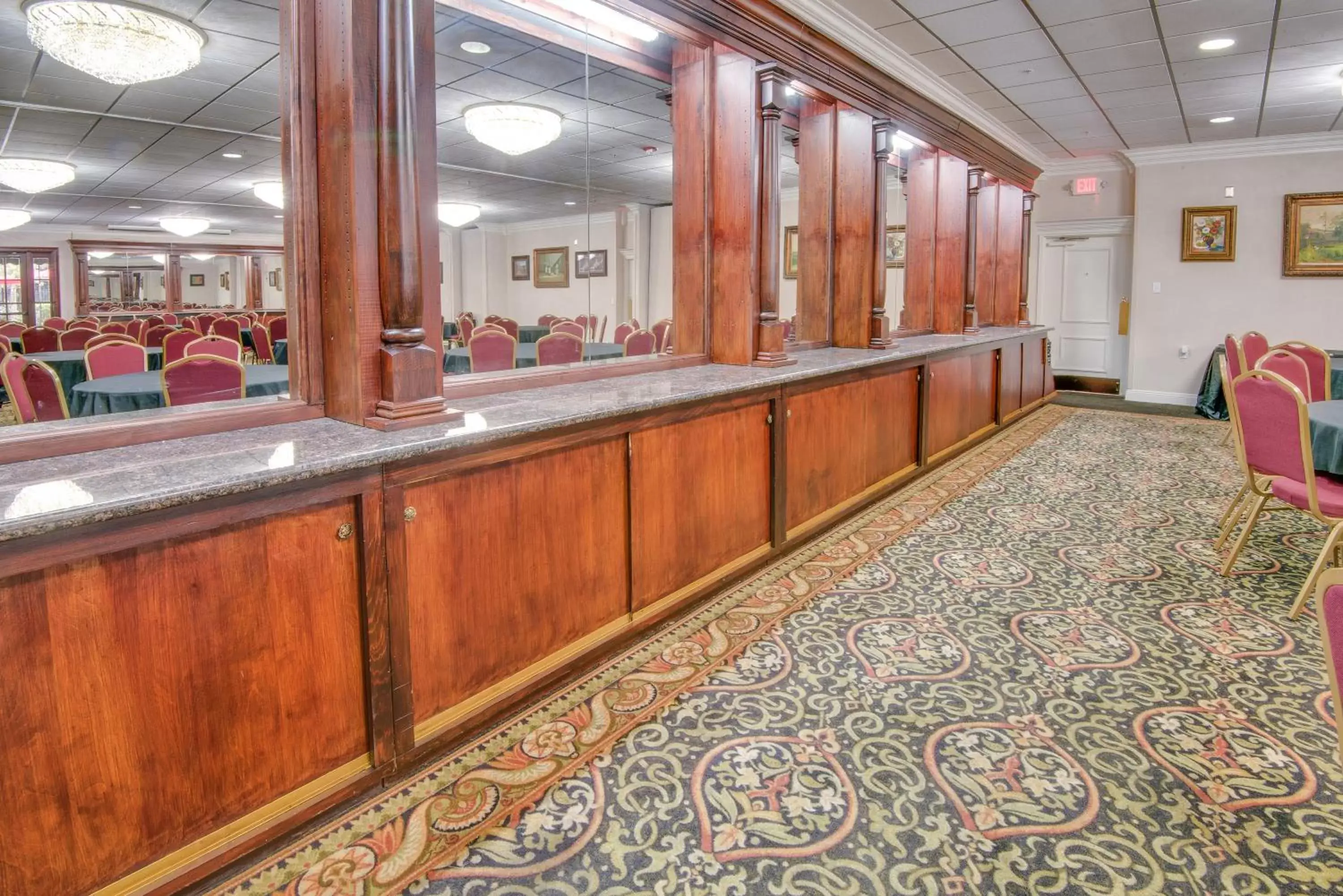 Banquet/Function facilities in Ramada by Wyndham Metairie New Orleans Airport