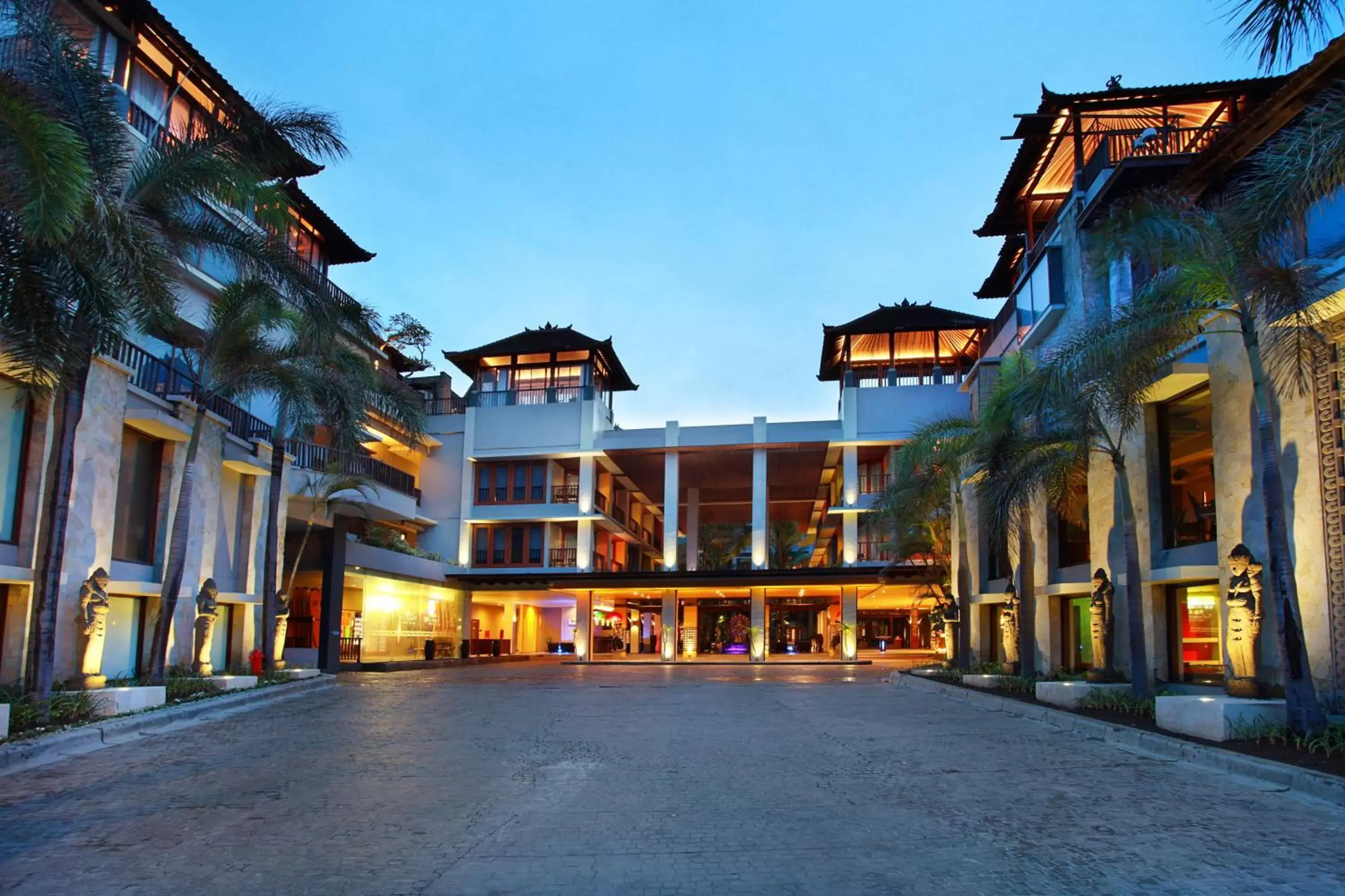 Lobby or reception, Property Building in Mercure Kuta Bali