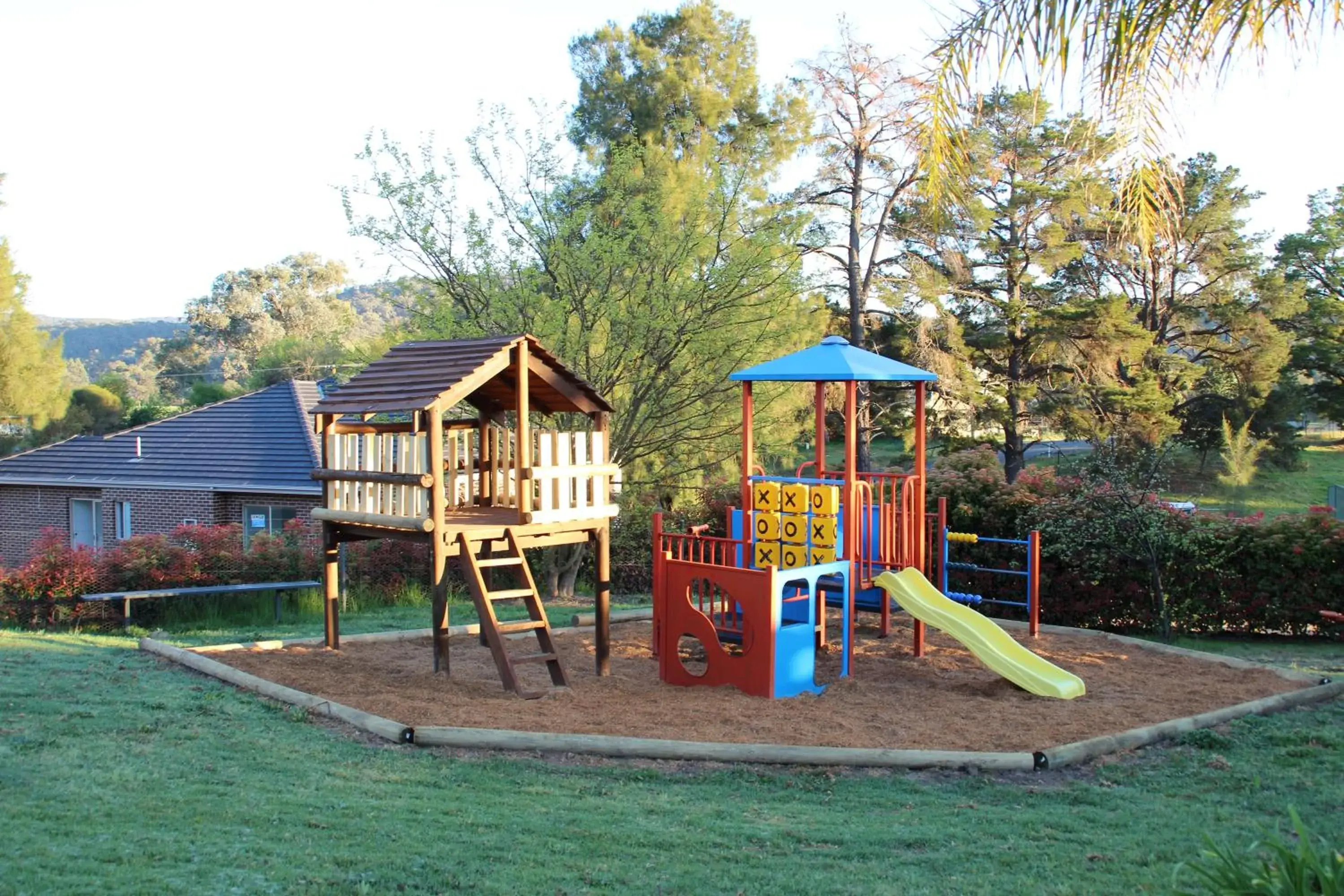 Children play ground, Children's Play Area in Hume Country Motor Inn