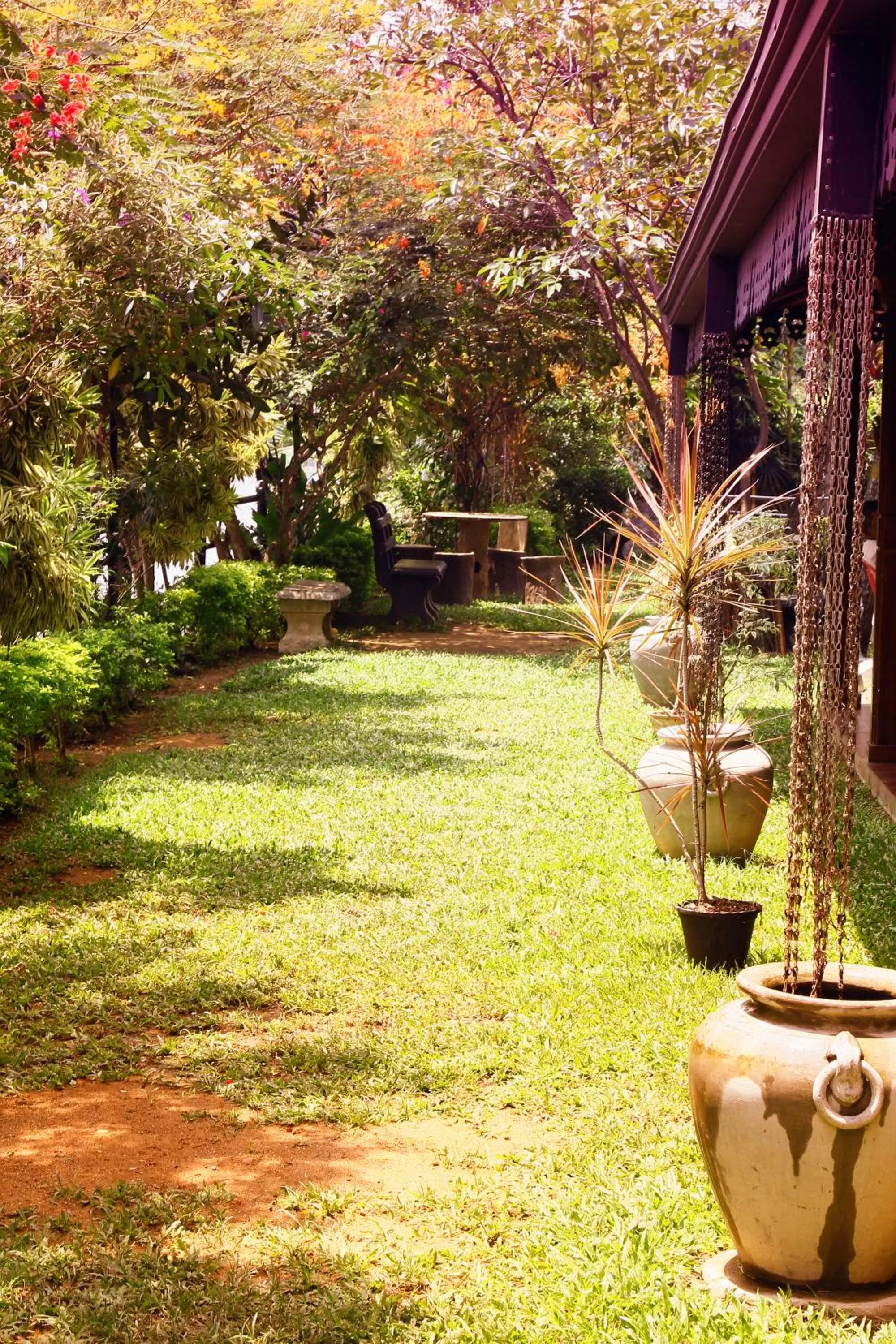 Opulent River Face Hotel