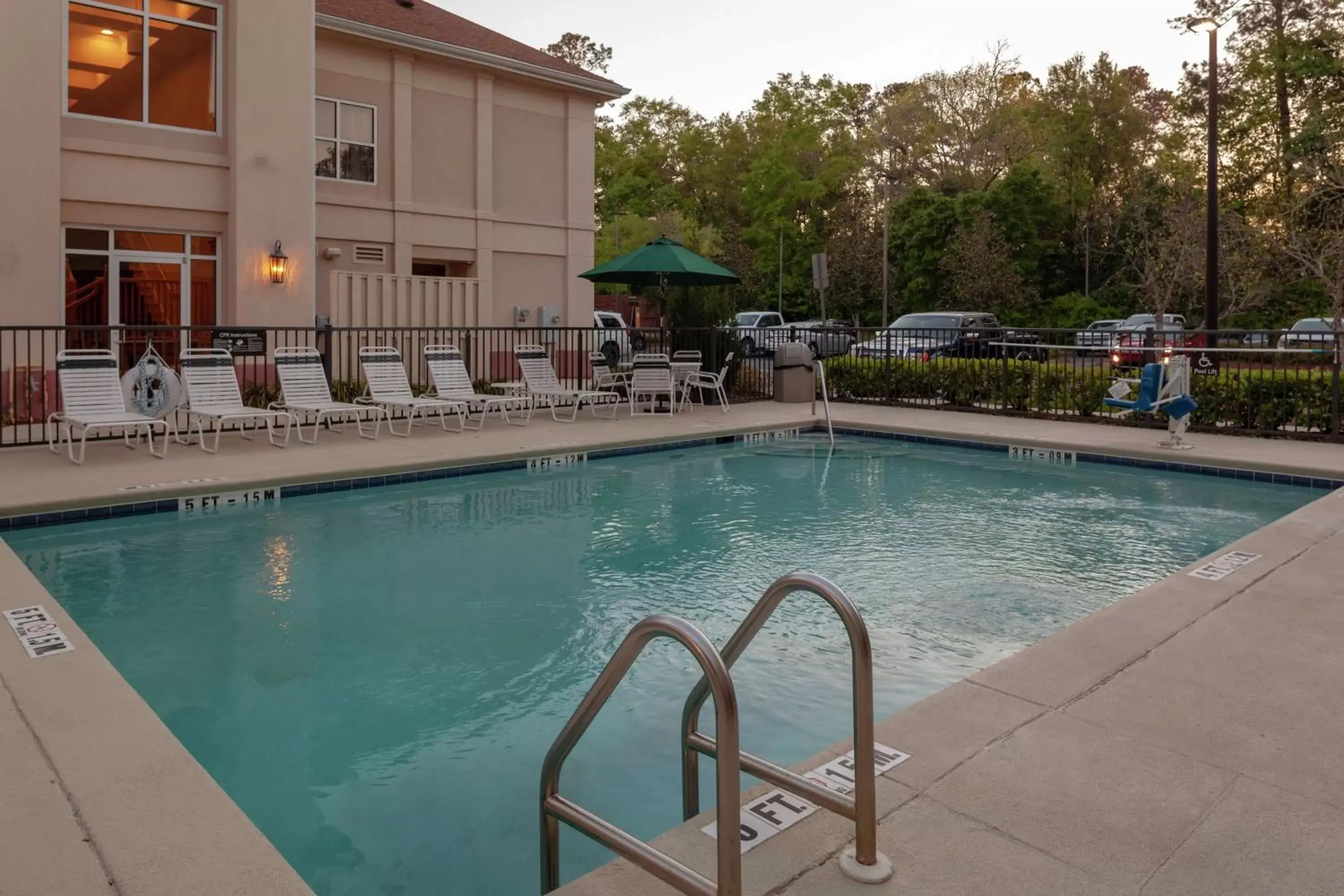 Property building, Swimming Pool in Homewood Suites by Hilton Tallahassee