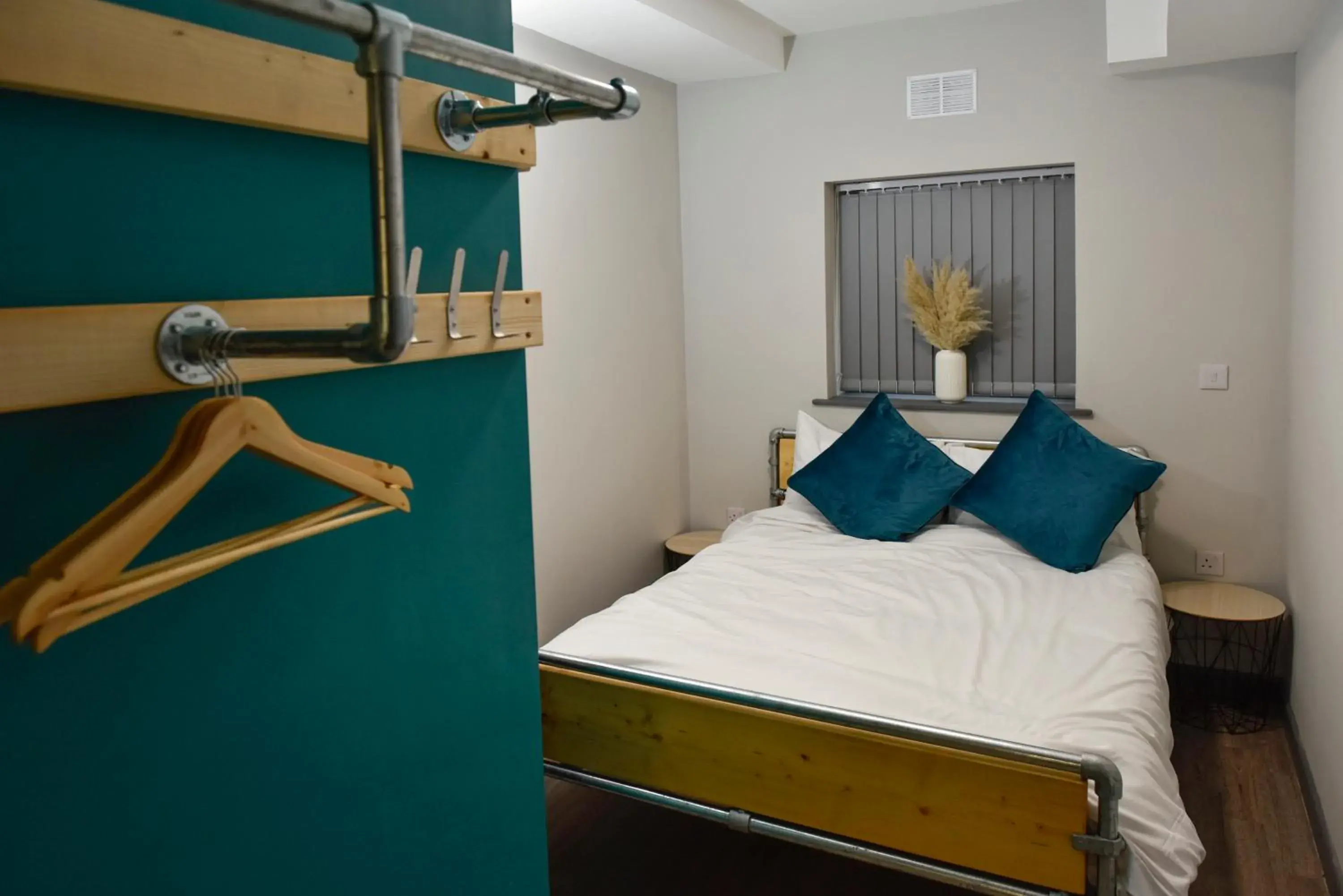 Bedroom, Bed in Cwtsh Hostel