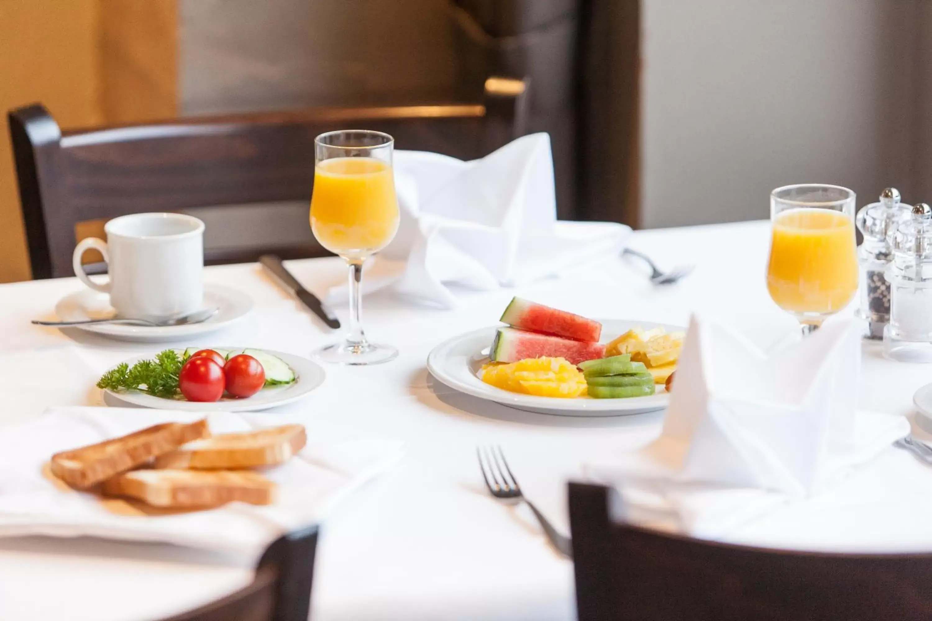 Restaurant/places to eat, Breakfast in Jungfrau Hotel