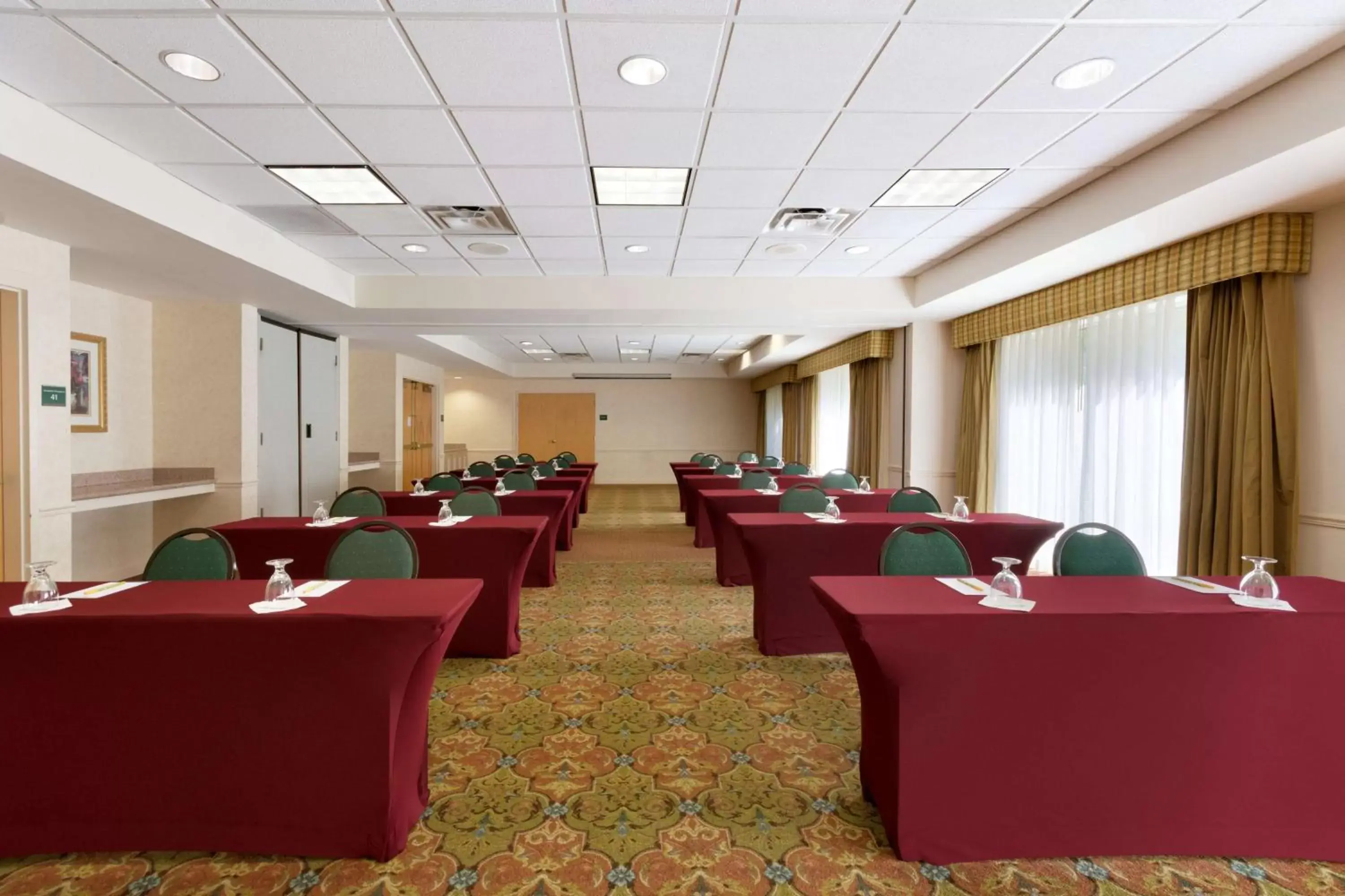 Meeting/conference room in Hilton Garden Inn Atlanta Northpoint