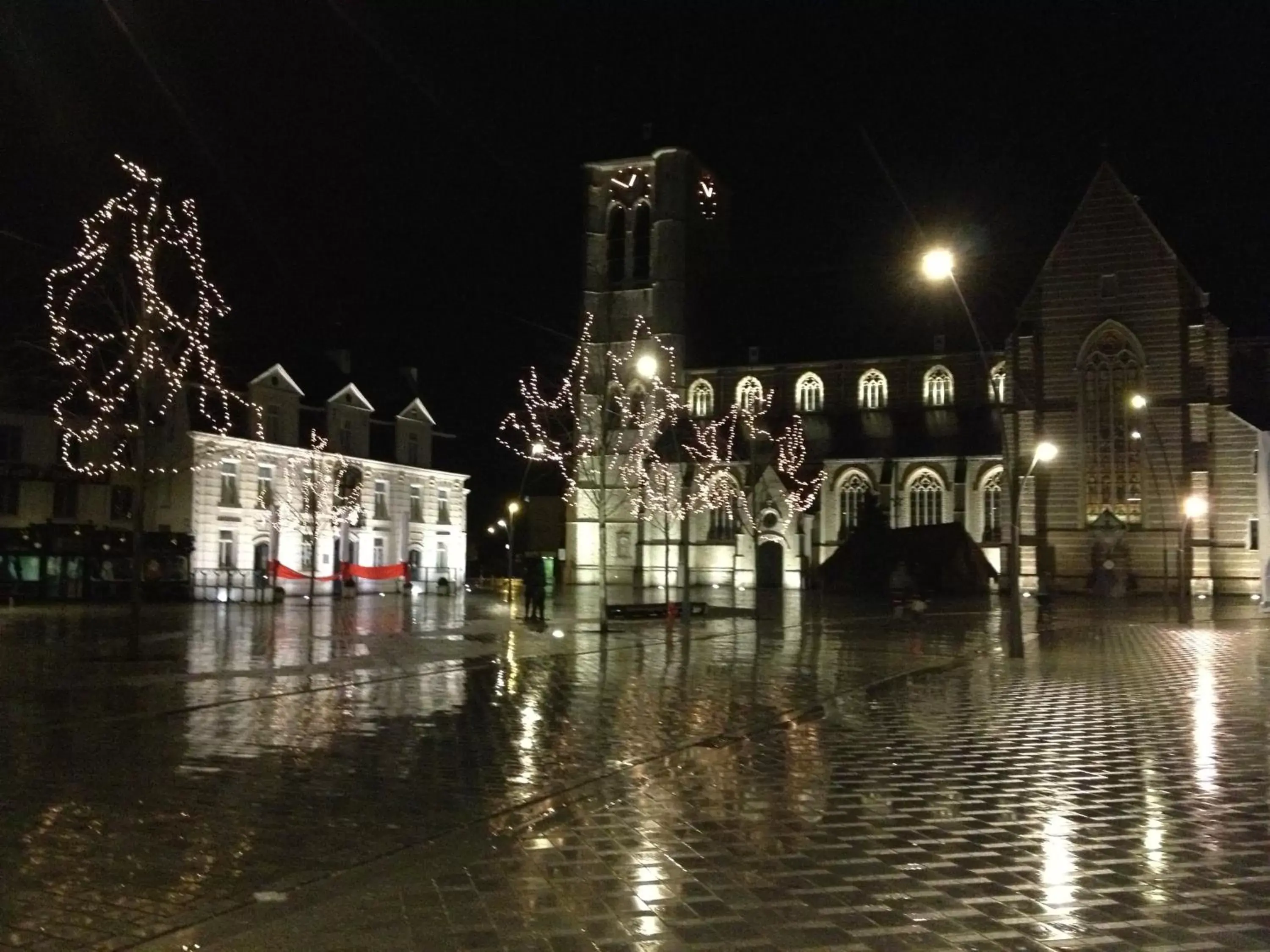 Facade/entrance, Property Building in Hotel Corbie Geel