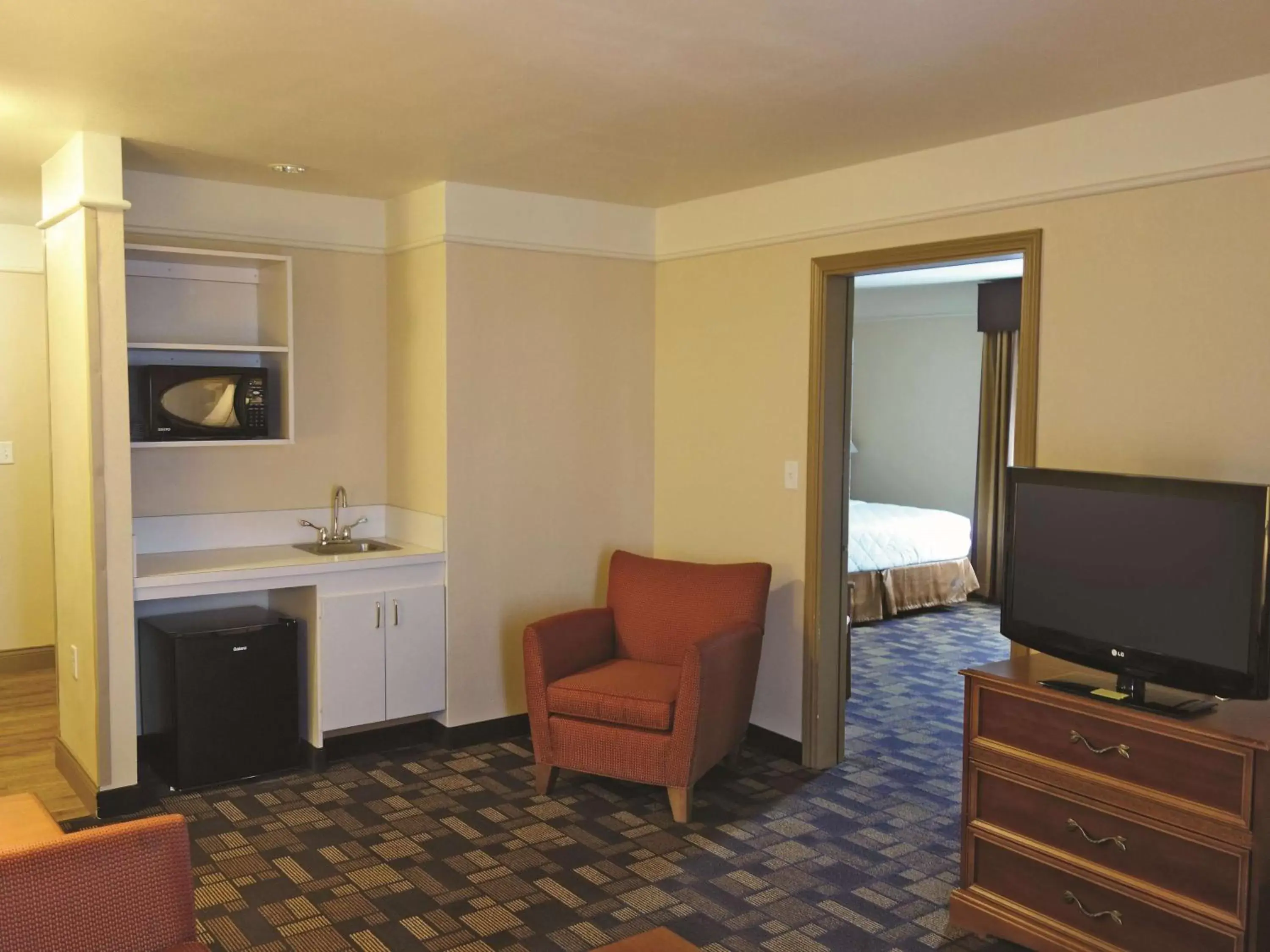 Photo of the whole room in La Quinta by Wyndham Seguin Photo of the whole room in La Quinta by Wyndham Seguin