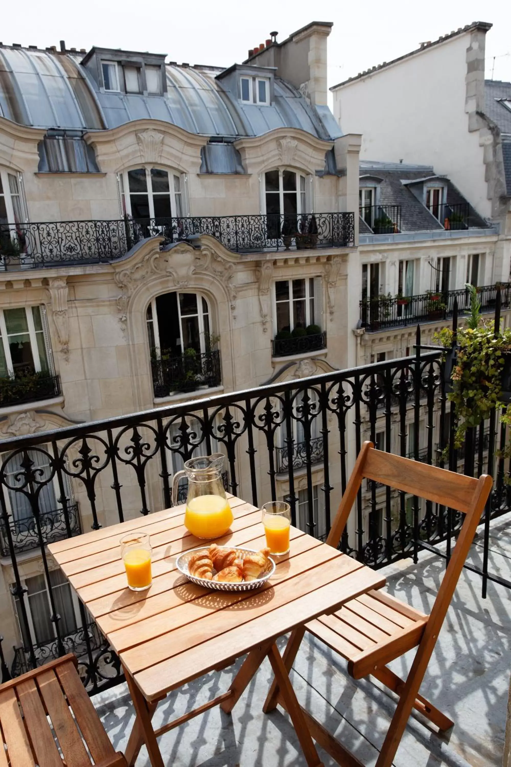 View (from property/room) in Hôtel de Sévigné