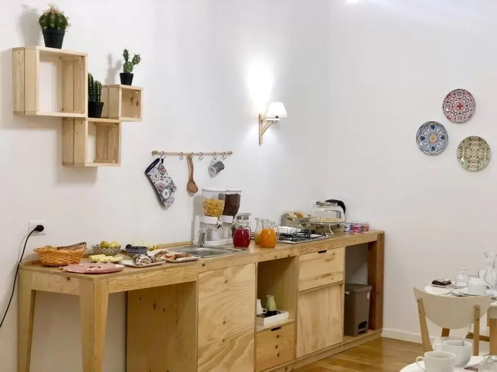 Kitchen/Kitchenette in B&B Albatros Centro Storico Palermo