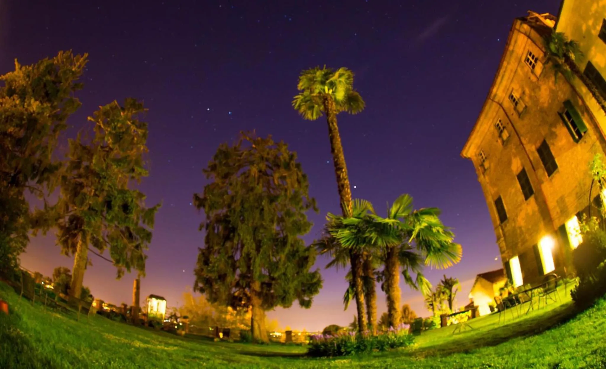 Property building in Albergo Real Castello