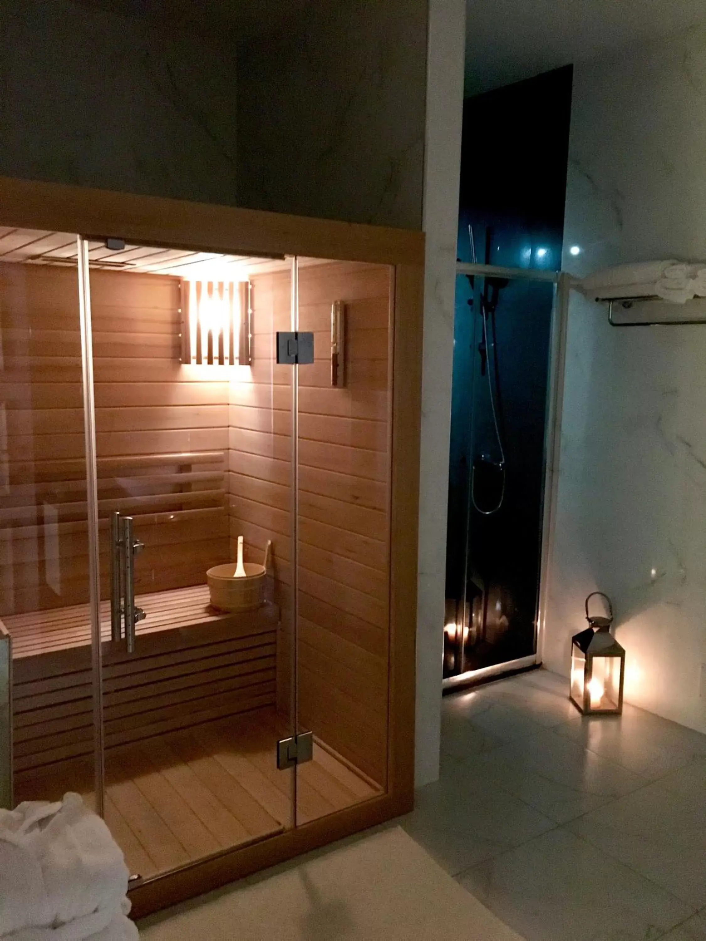 Hot Tub, Bathroom in Palazzo Pischedda