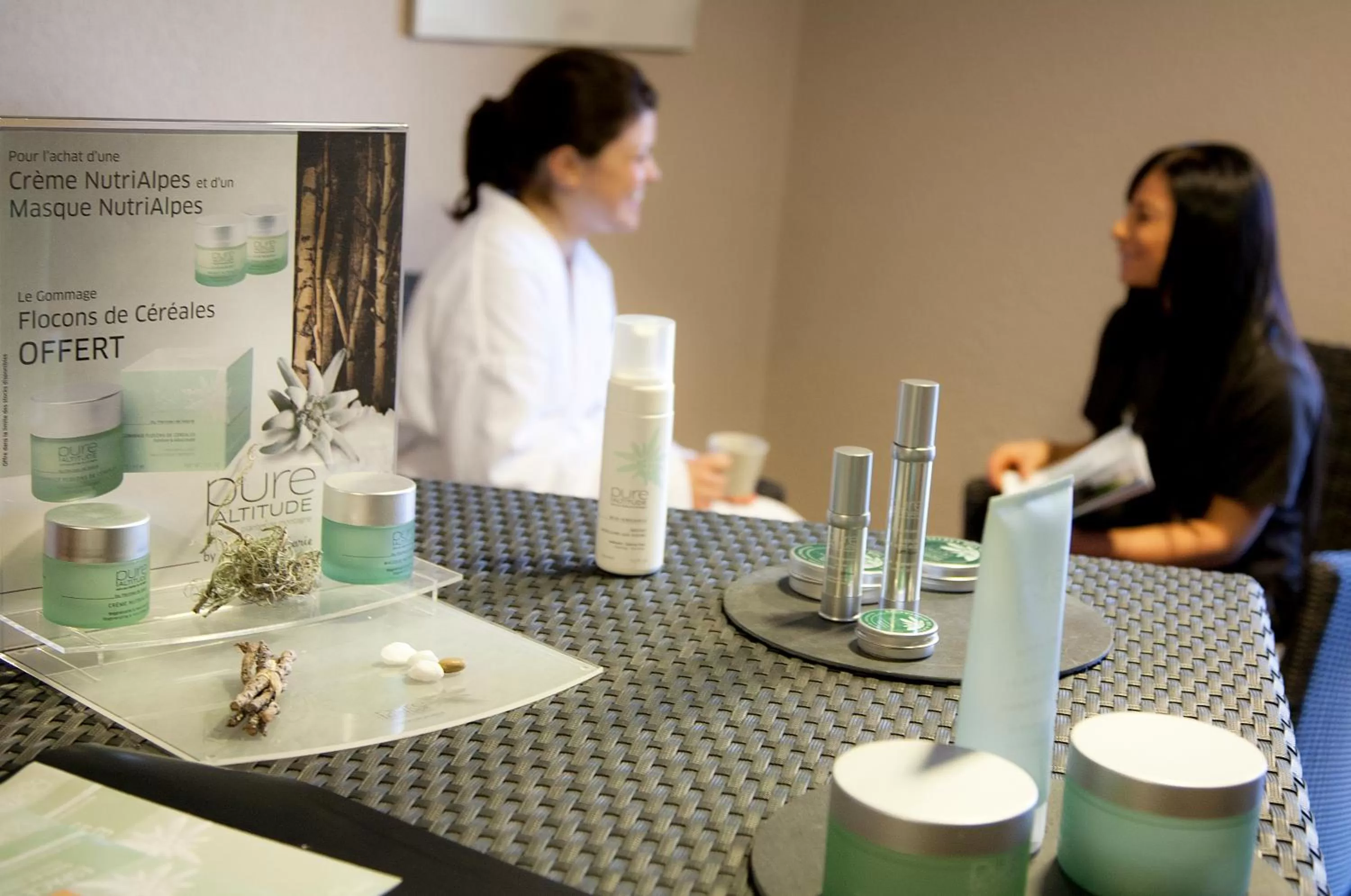 Massage in SOWELL HOTELS Mont Blanc et SPA