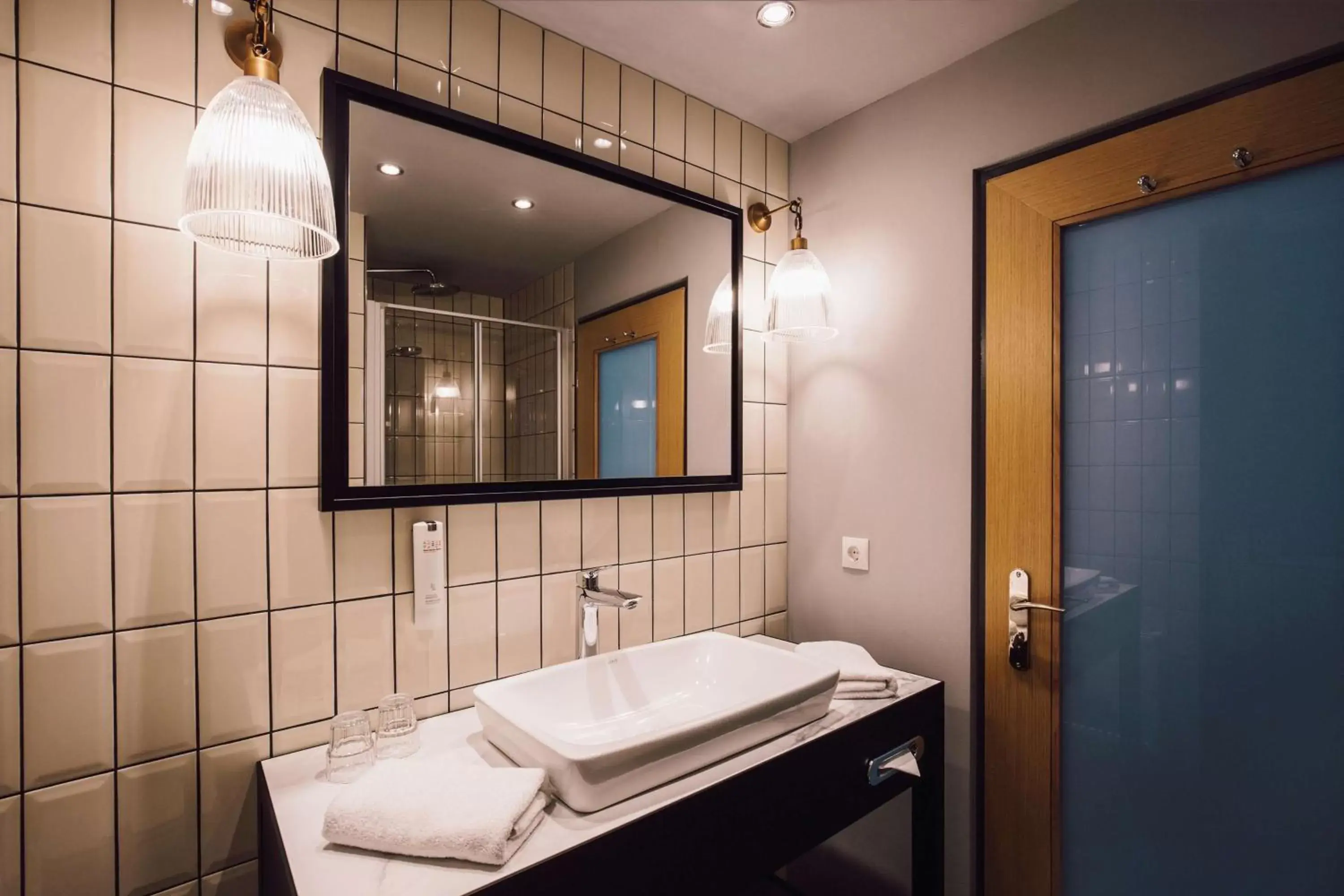 Bathroom in Hotel Berlin, Berlin, a member of Radisson Individuals