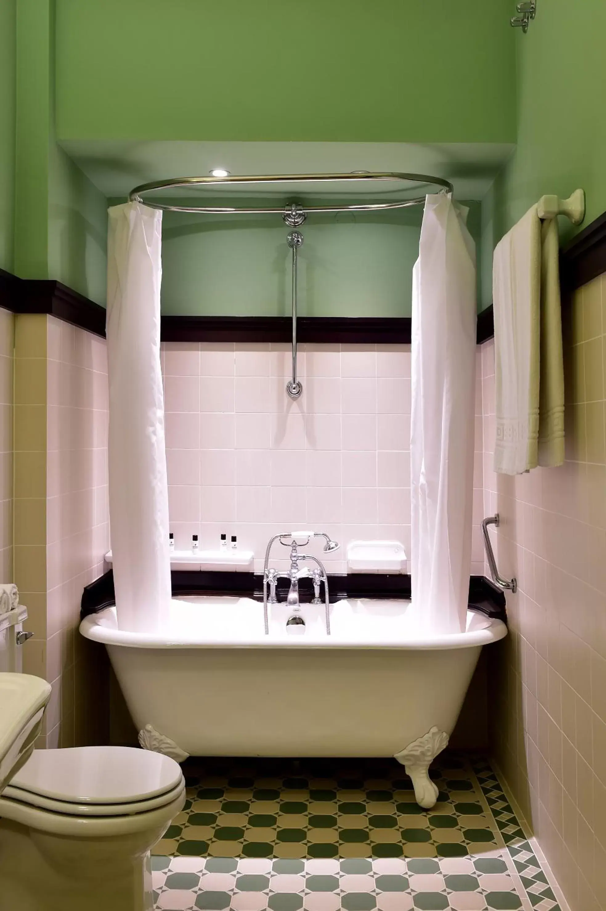 Bathroom in Pousada Convento de Evora