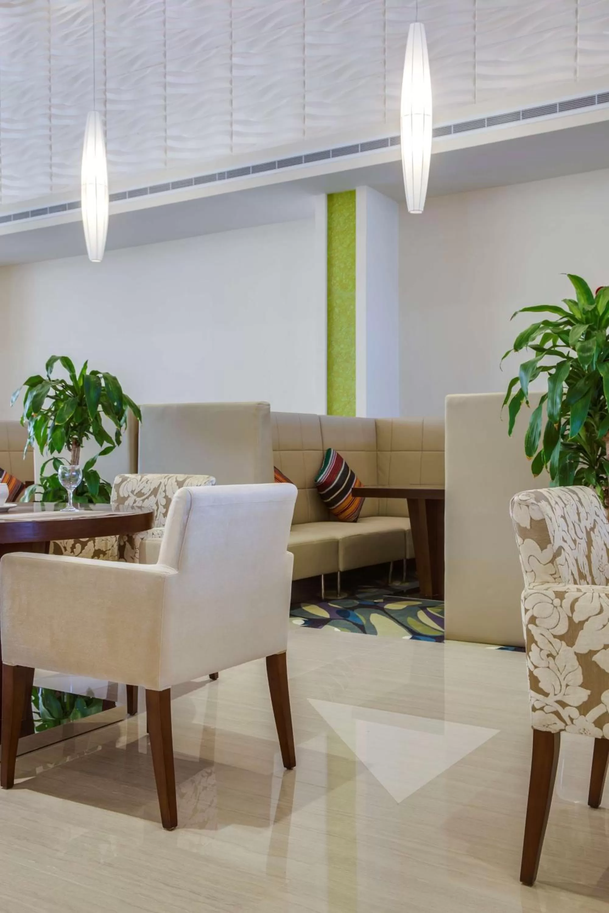 Restaurant/places to eat in Radisson Blu Resort Jizan