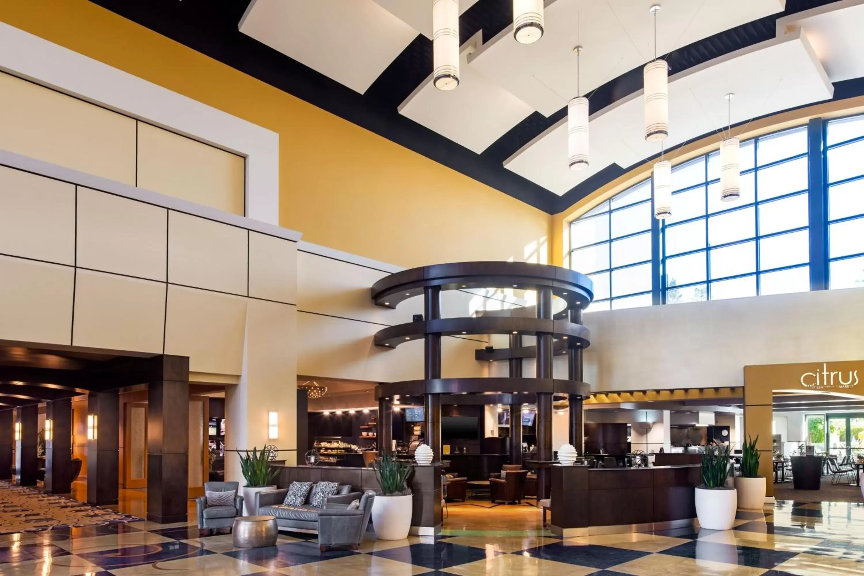 Lobby or reception, Restaurant/Places to Eat in Renaissance Walnut Creek Hotel
