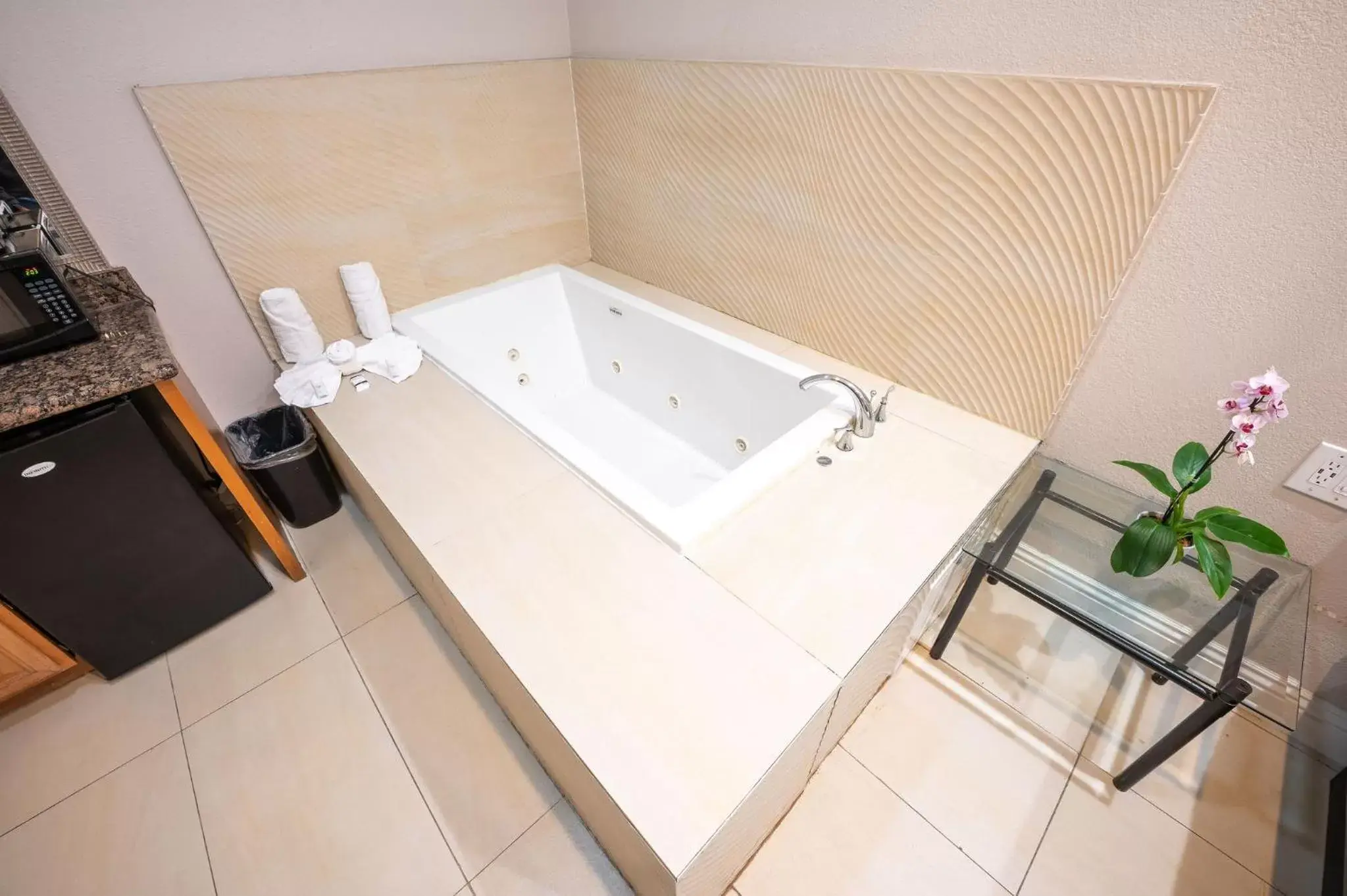 Bathroom in Ramada Limited Redondo Beach