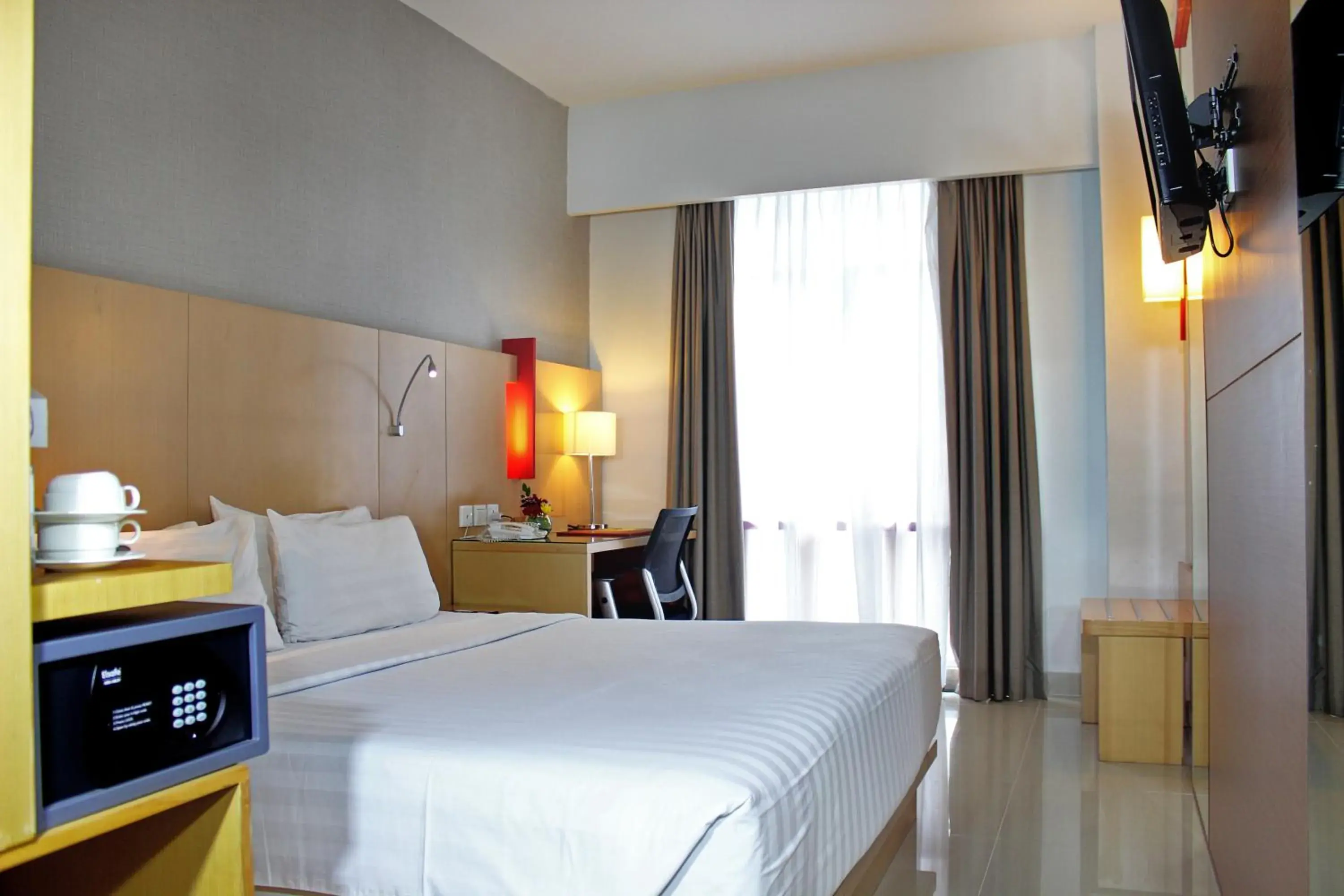 Bed in Santika Premiere Dyandra Hotel & Convention - Medan Bed in Santika Premiere Dyandra Hotel & Convention - Medan