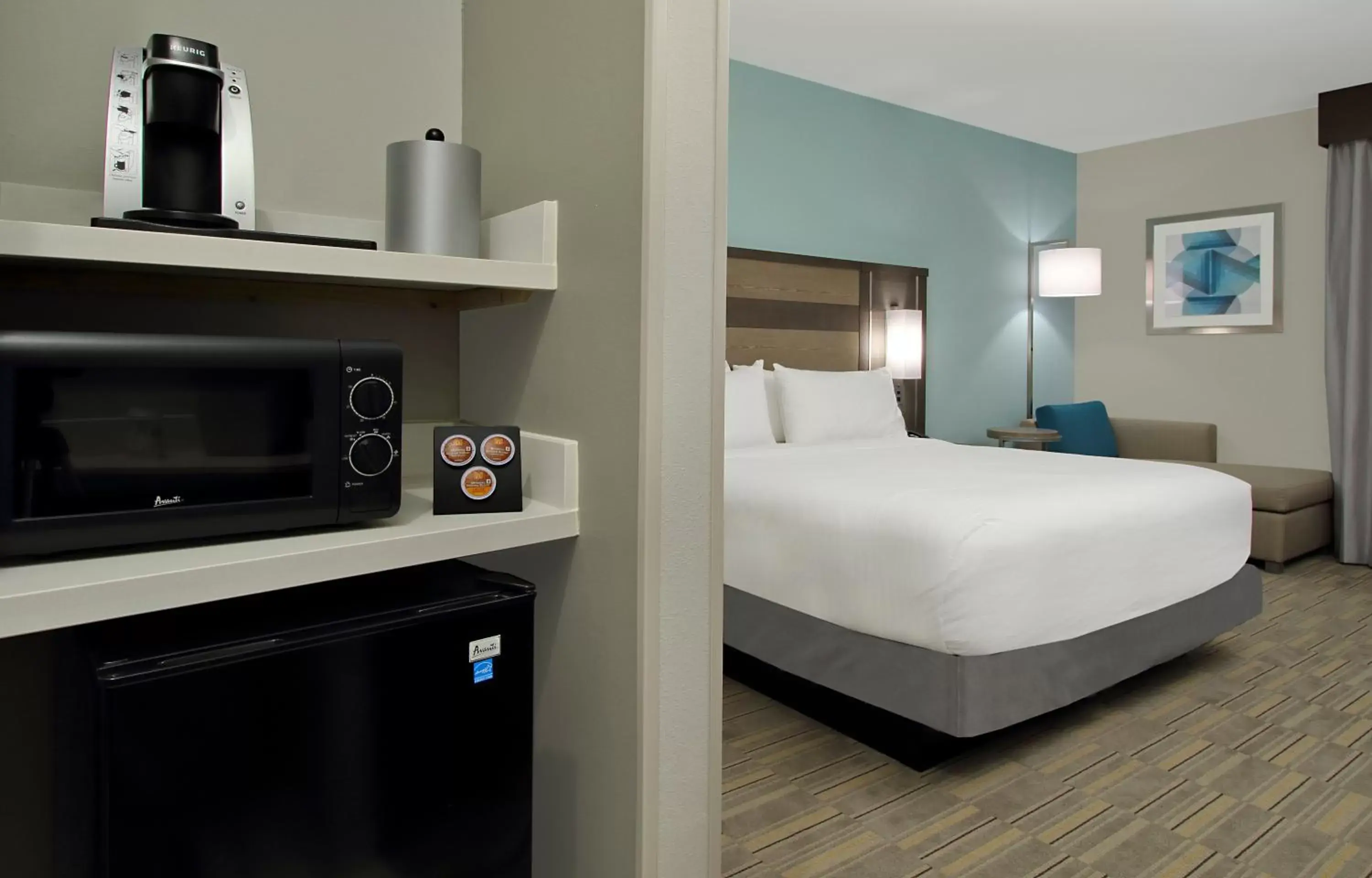 Bedroom in Holiday Inn Express & Suites - Lake Charles South Casino Area, an IHG Hotel