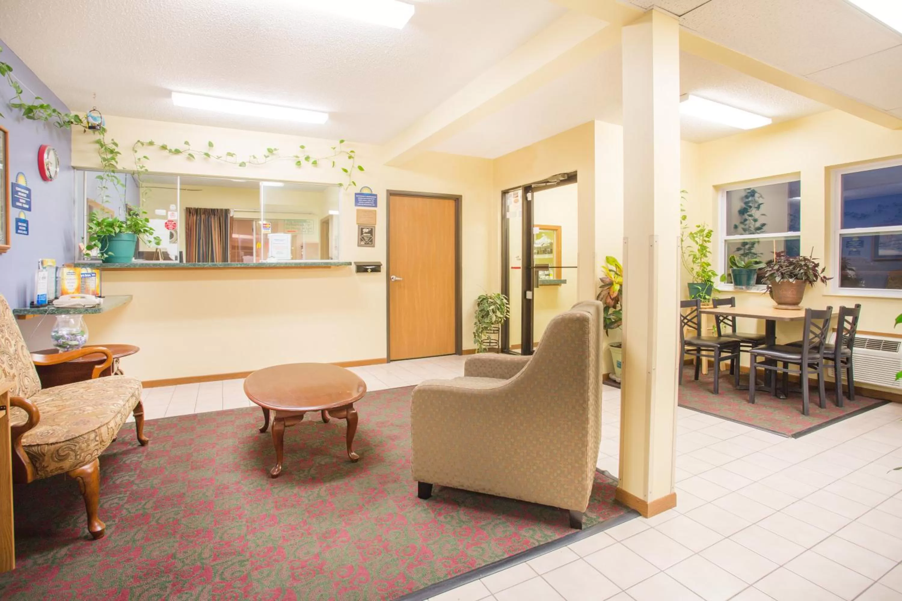 Lobby or reception in Days Inn by Wyndham Lexington NE