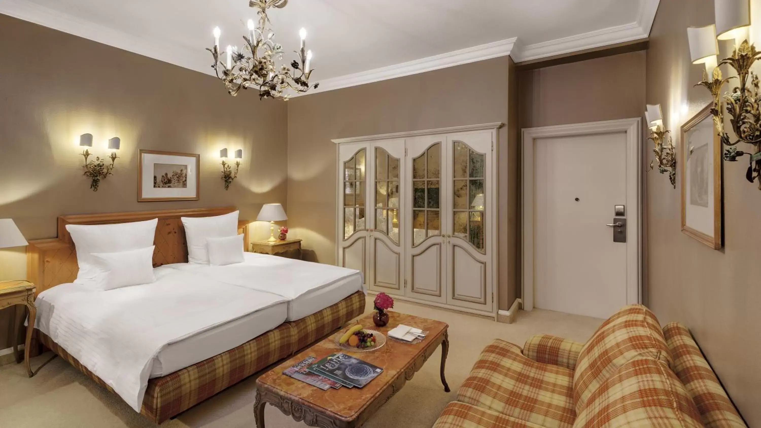 Bedroom, Bed in Excelsior by Geisel Bedroom, Bed in Excelsior by Geisel