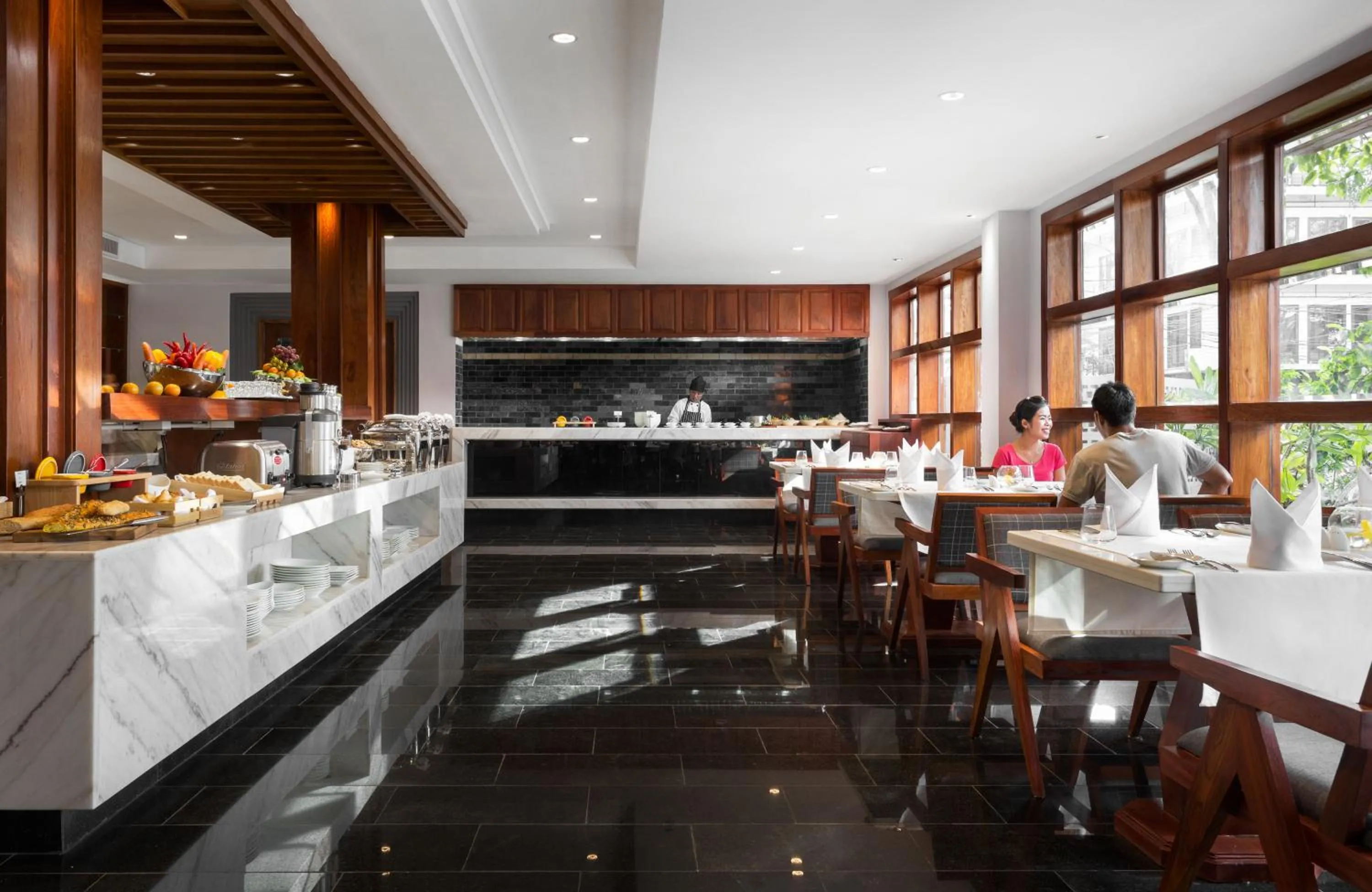 Restaurant/places to eat in J7 Angkor Hotel